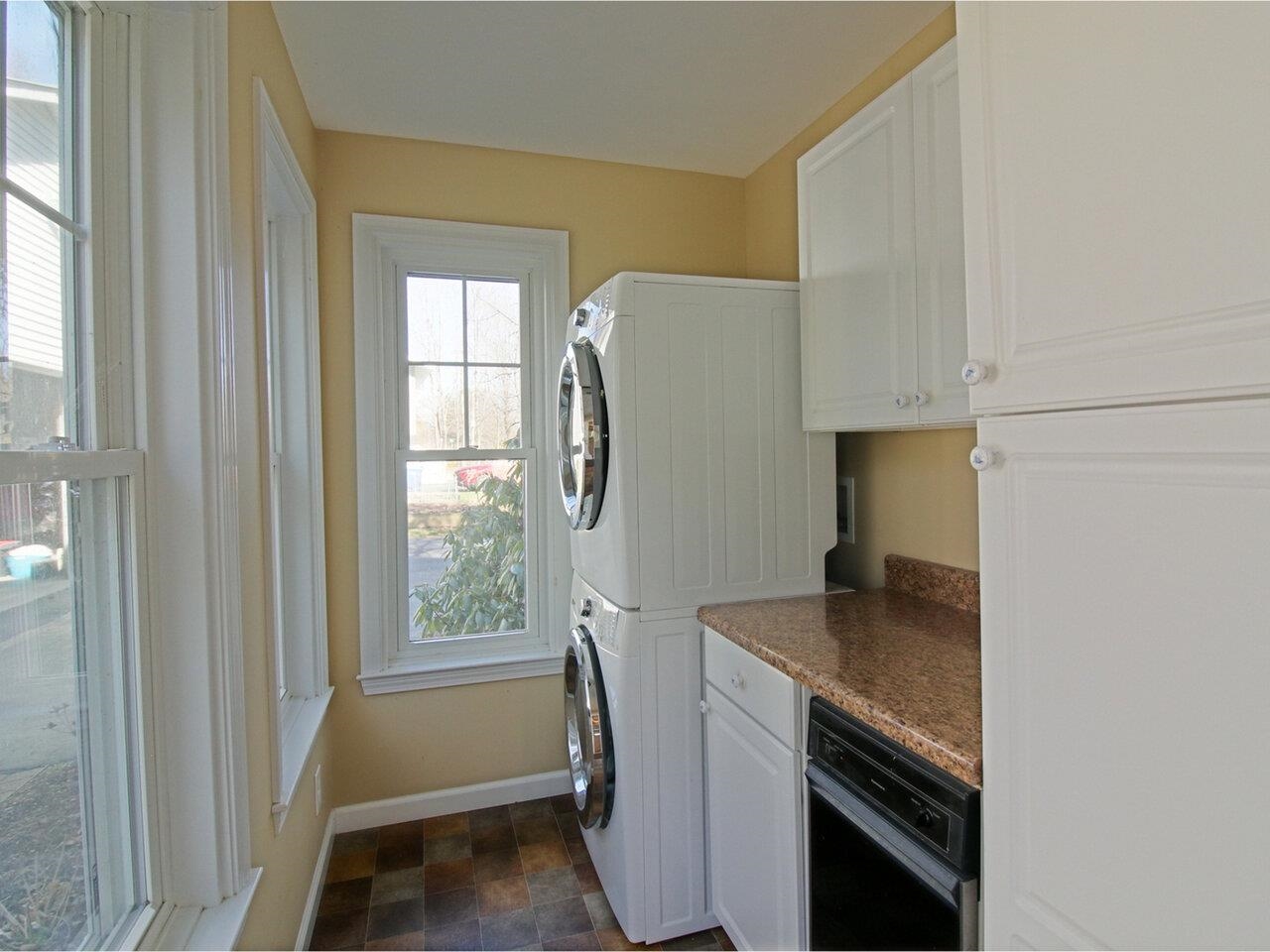 Essex Junction, Vermont, 05452, United States, 4 Bedrooms Bedrooms, ,3 BathroomsBathrooms,Residential,For Sale,1847004