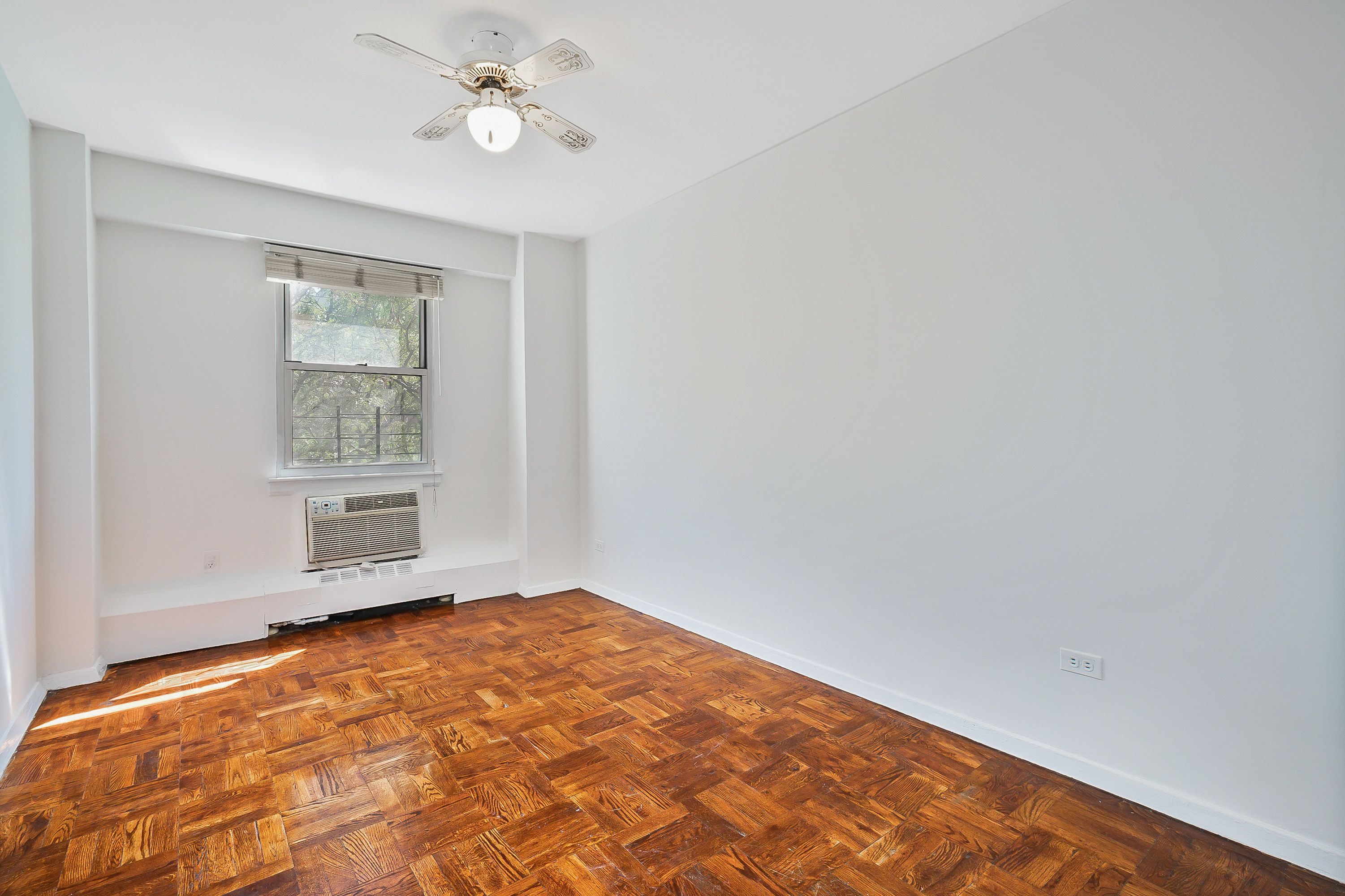  1608 Ocean Parkway #8B, Brooklyn, NY 11223 - 物件實景