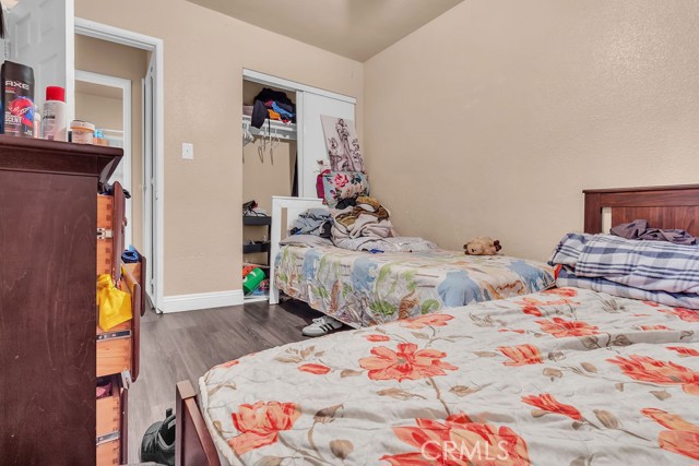 Los Angeles, California, 90044, United States, 4 Bedrooms Bedrooms, ,Residential,For Sale,2040182
