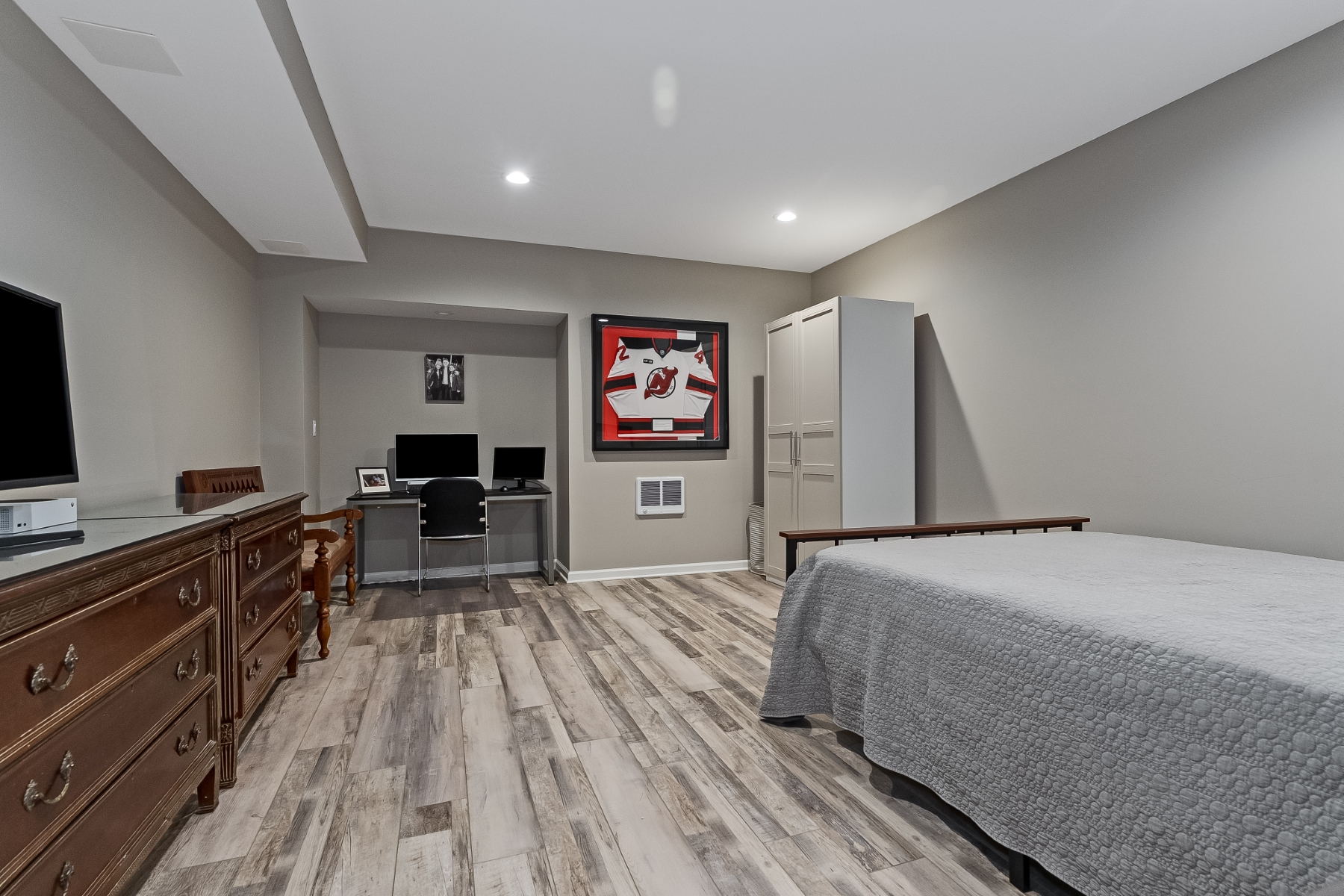  Luxury Townhome Offers Sophisticated Living and Privacy - 物件實景