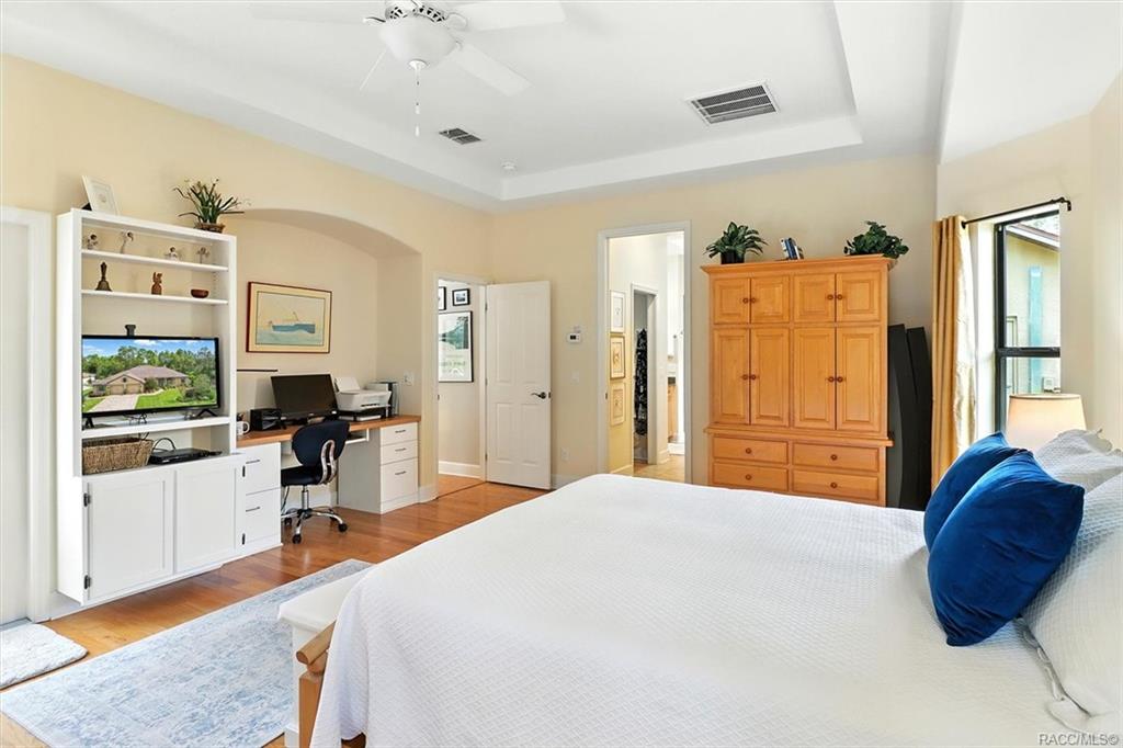 Homosassa, Florida, 34446, United States, 4 Bedrooms Bedrooms, ,4 BathroomsBathrooms,Residential,For Sale,1934205