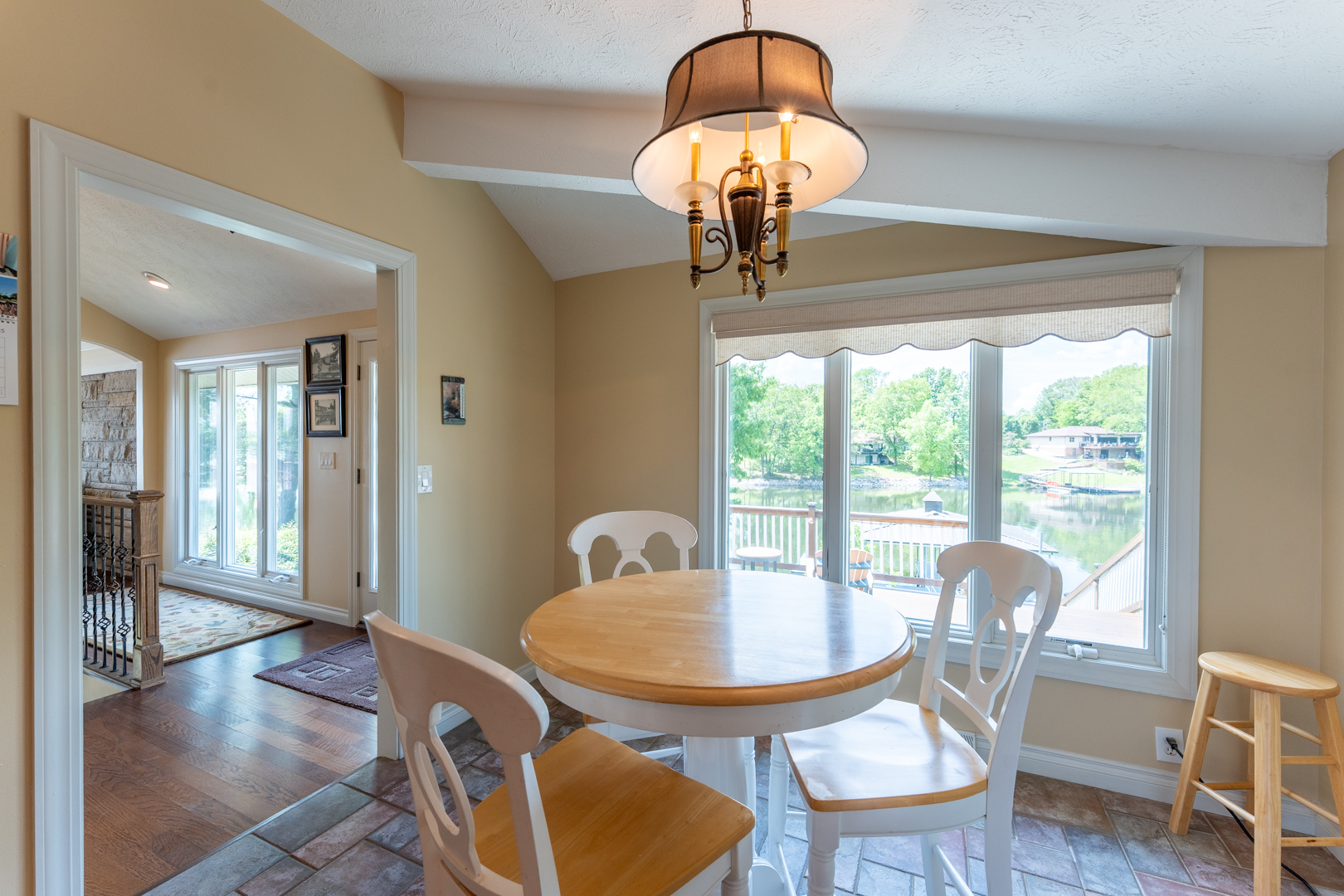 Marion, Illinois, 62959, United States, 3 Bedrooms Bedrooms, ,3 BathroomsBathrooms,Residential,For Sale,1936855