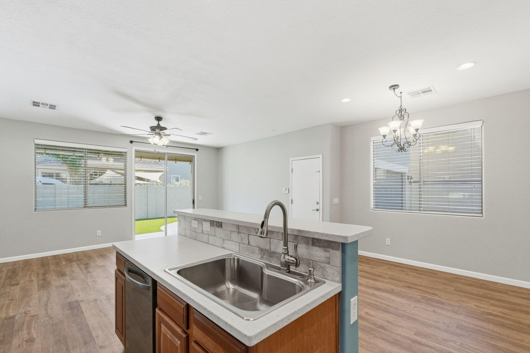  3801 E Parkview Dr  Gilbert, AZ - 物件實景