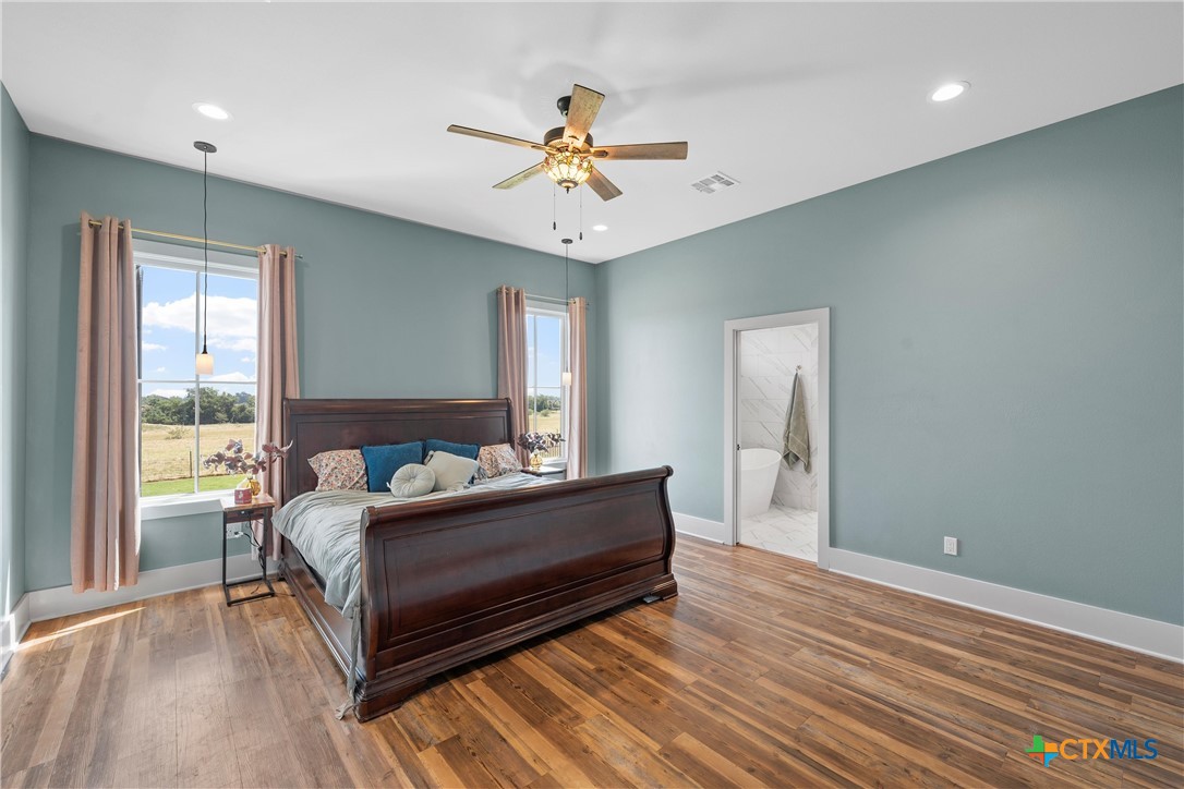 Woodway, Texas, 76712, United States, 4 Bedrooms Bedrooms, ,3 BathroomsBathrooms,Residential,For Sale,1940454