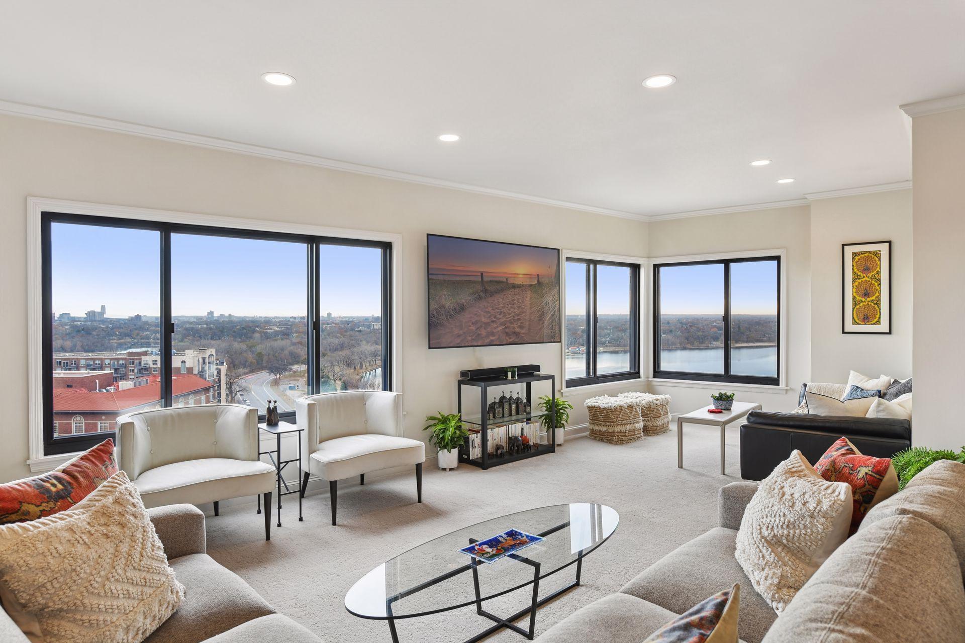 Minneapolis, Minnesota, 55416, United States, 2 Bedrooms Bedrooms, ,1 BathroomBathrooms,Residential,For Sale,1993014