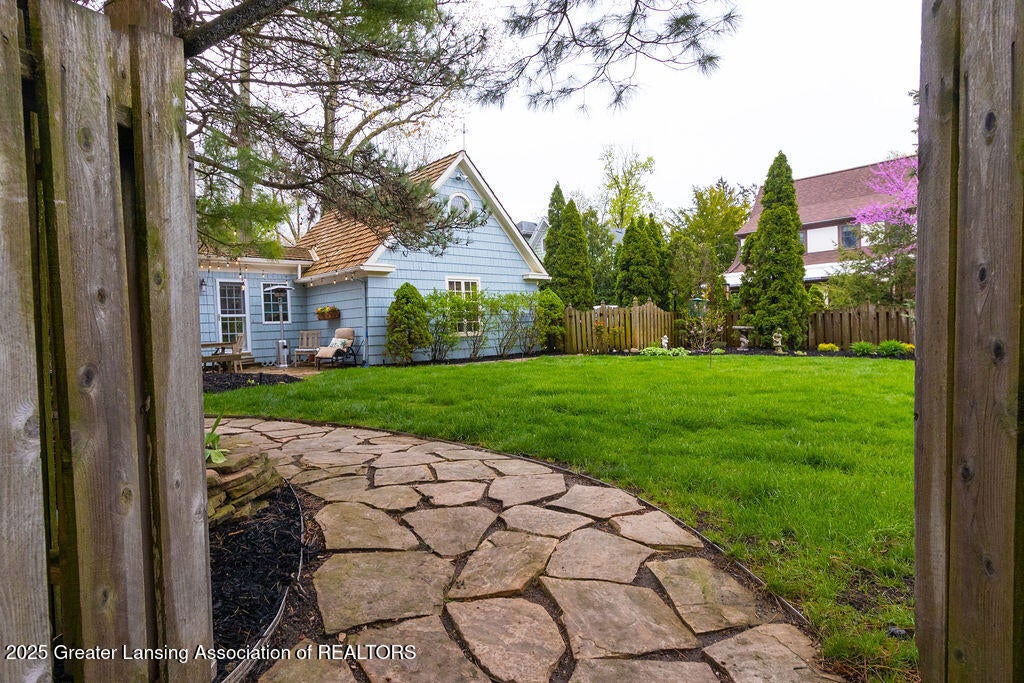 East Lansing, Michigan, 48823, United States, 6 Bedrooms Bedrooms, ,6 BathroomsBathrooms,Residential,For Sale,1818368