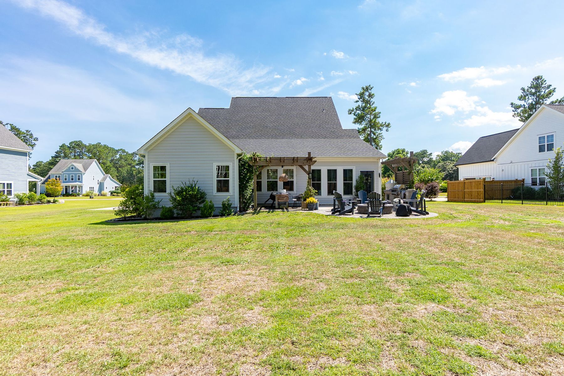  699 Crown Pointe Drive, Hampstead, NC 28443 - 物件實景