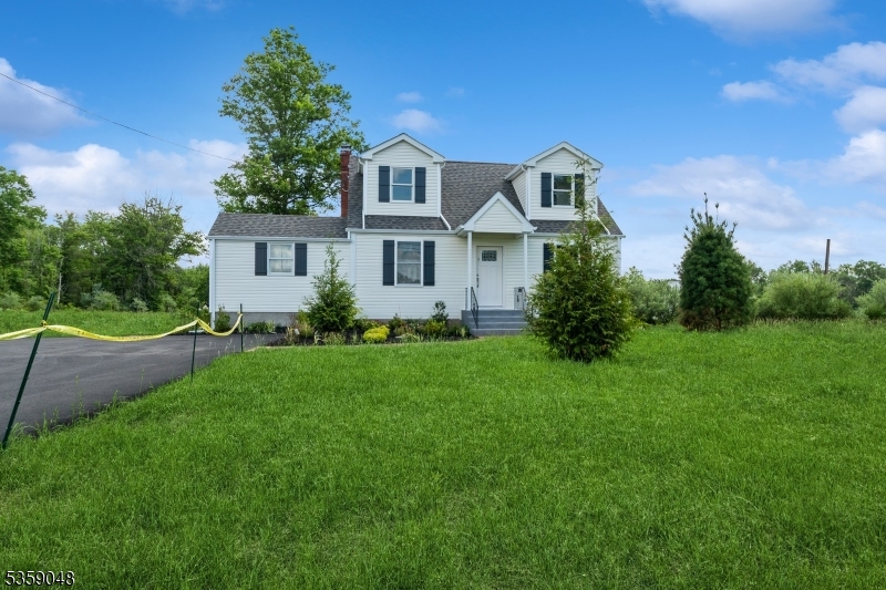 Franklin Twp., New Jersey, 08825, United States, 2 Bedrooms Bedrooms, ,3 BathroomsBathrooms,Residential,For Sale,1820941