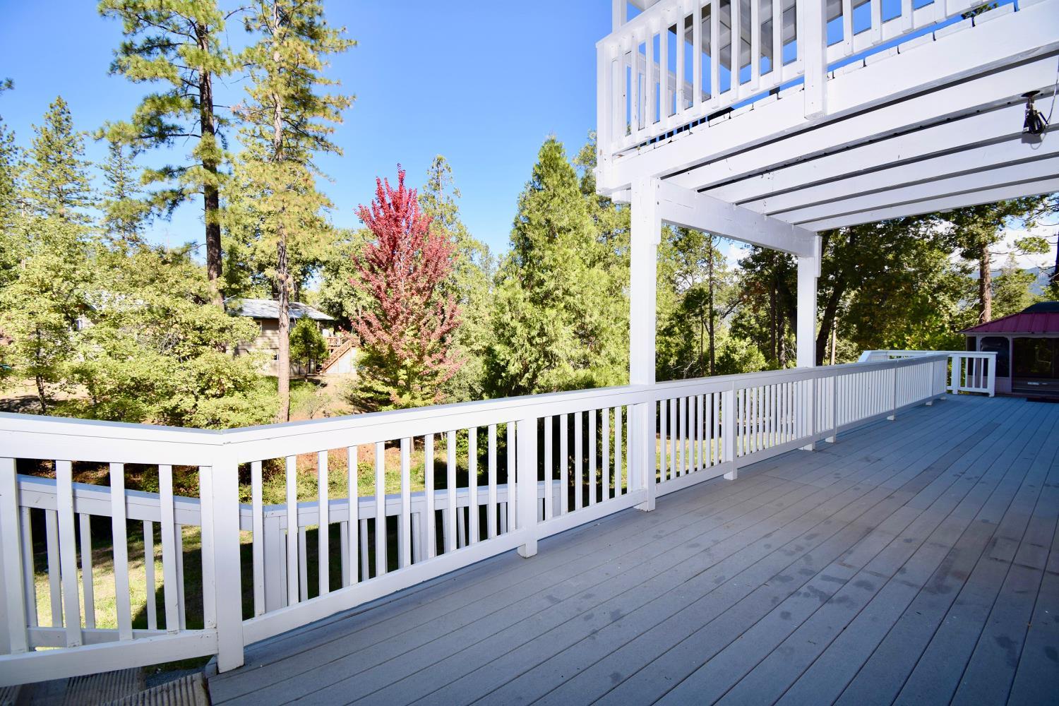 Oakhurst, California, 93644, United States, 4 Bedrooms Bedrooms, ,3 BathroomsBathrooms,Residential,For Sale,1984203