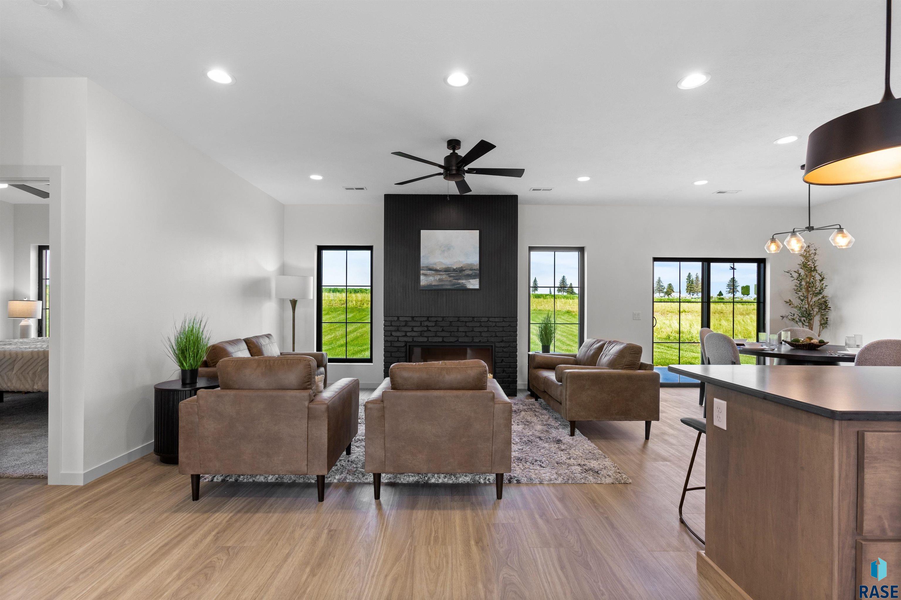 507 Mill Pond Rd, Rock Rapids, Iowa, 51246, United States, 5 Bedrooms Bedrooms, ,3 BathroomsBathrooms,Residential,For Sale,507 Mill Pond Rd,1624413
