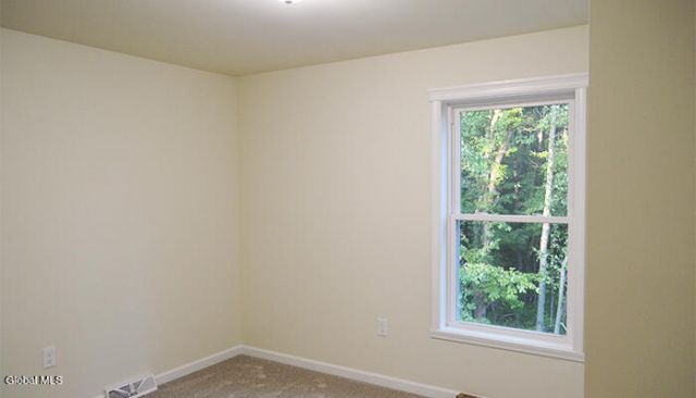 Wynantskill, New York, 12198, United States, 4 Bedrooms Bedrooms, ,3 BathroomsBathrooms,Residential,For Sale,1927195