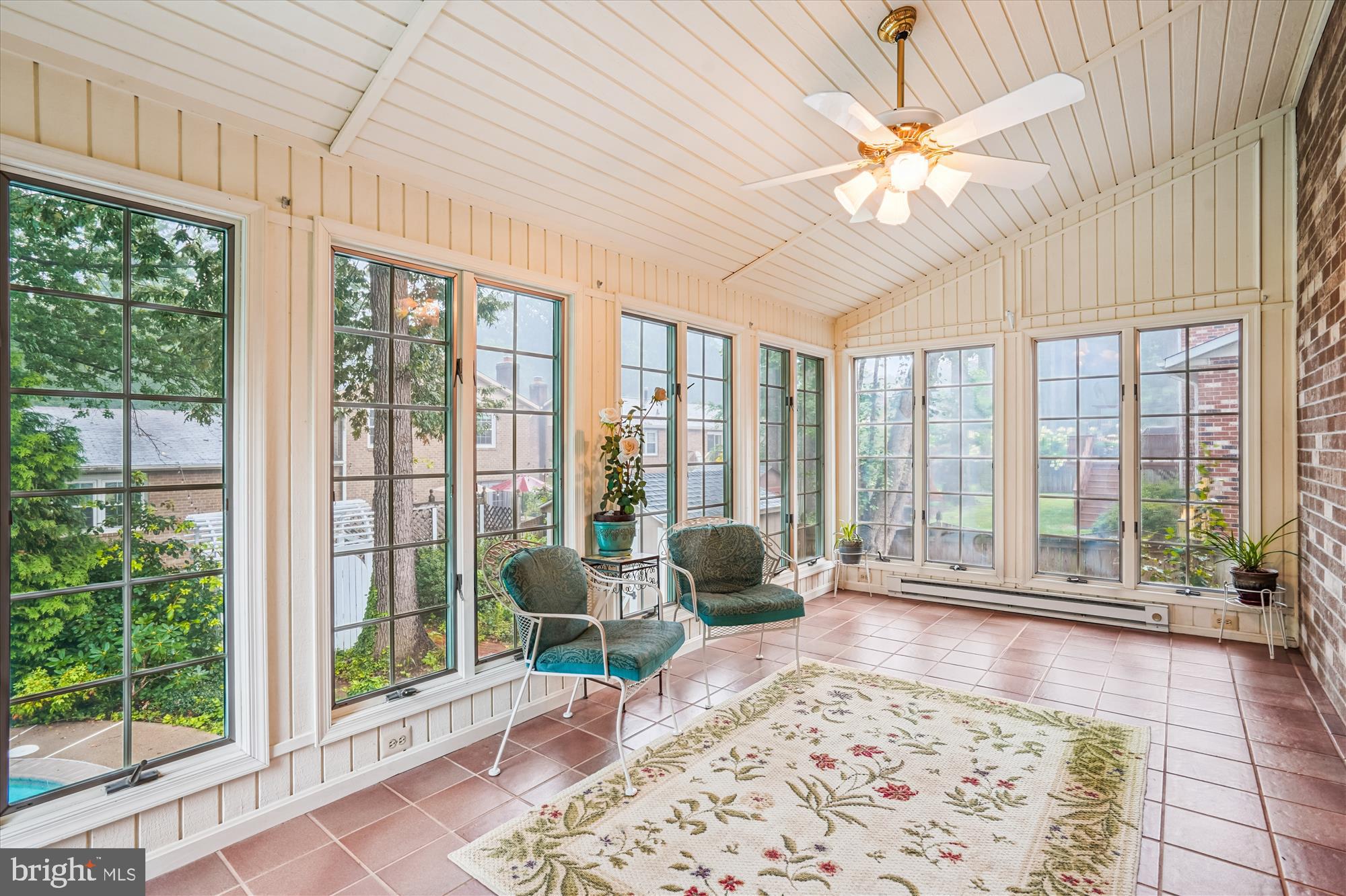 Burke, Virginia, 22015, United States, 5 Bedrooms Bedrooms, ,4 BathroomsBathrooms,Residential,For Sale,1905791