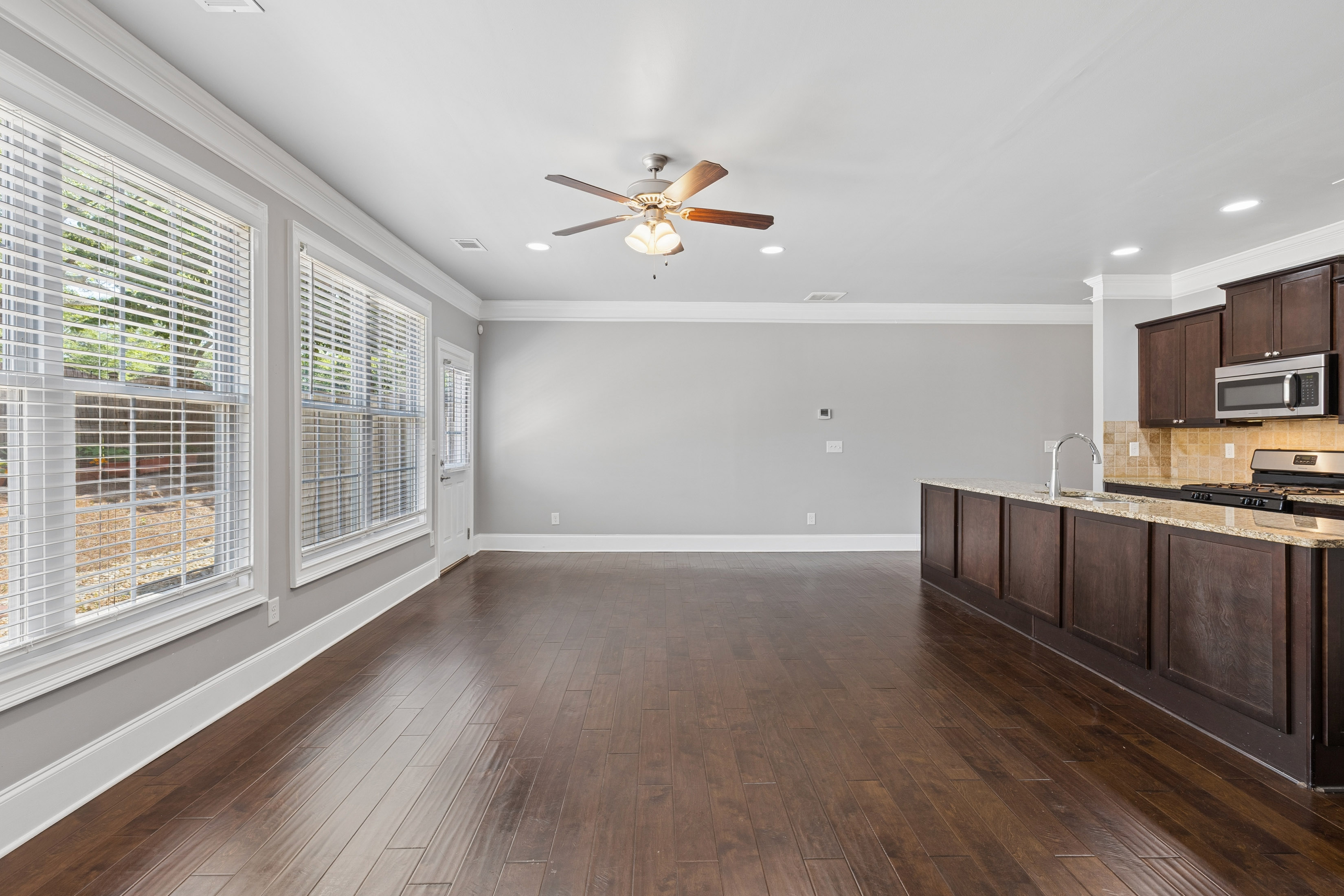  Beautiful Townhome in Fantastic Decatur Location - 物件實景