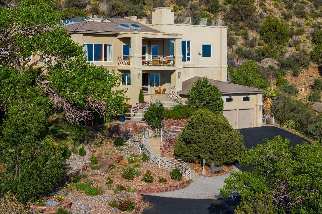 Albuquerque, New Mexico, 87122, United States, 4 Bedrooms Bedrooms, ,5 BathroomsBathrooms,Residential,For Sale,1766208