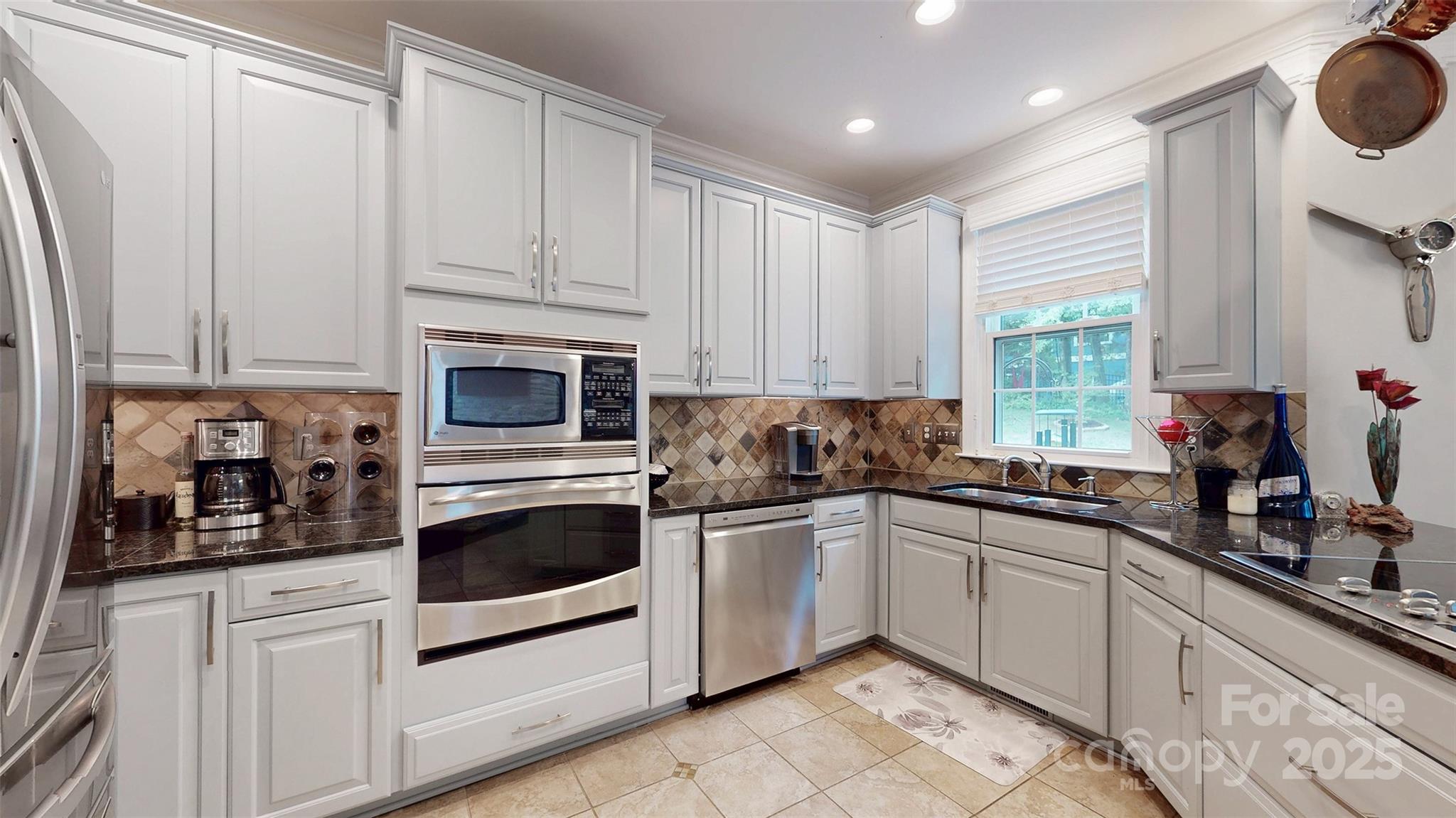 Charlotte, North Carolina, 28270, United States, 3 Bedrooms Bedrooms, ,4 BathroomsBathrooms,Residential,For Sale,1906717