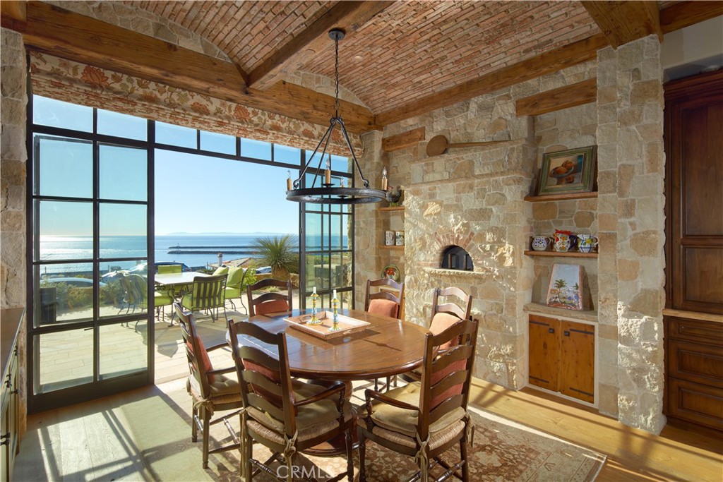 Corona del Mar, California, 92625, United States, 4 Bedrooms Bedrooms, ,3 BathroomsBathrooms,Residential,For Sale,1695491