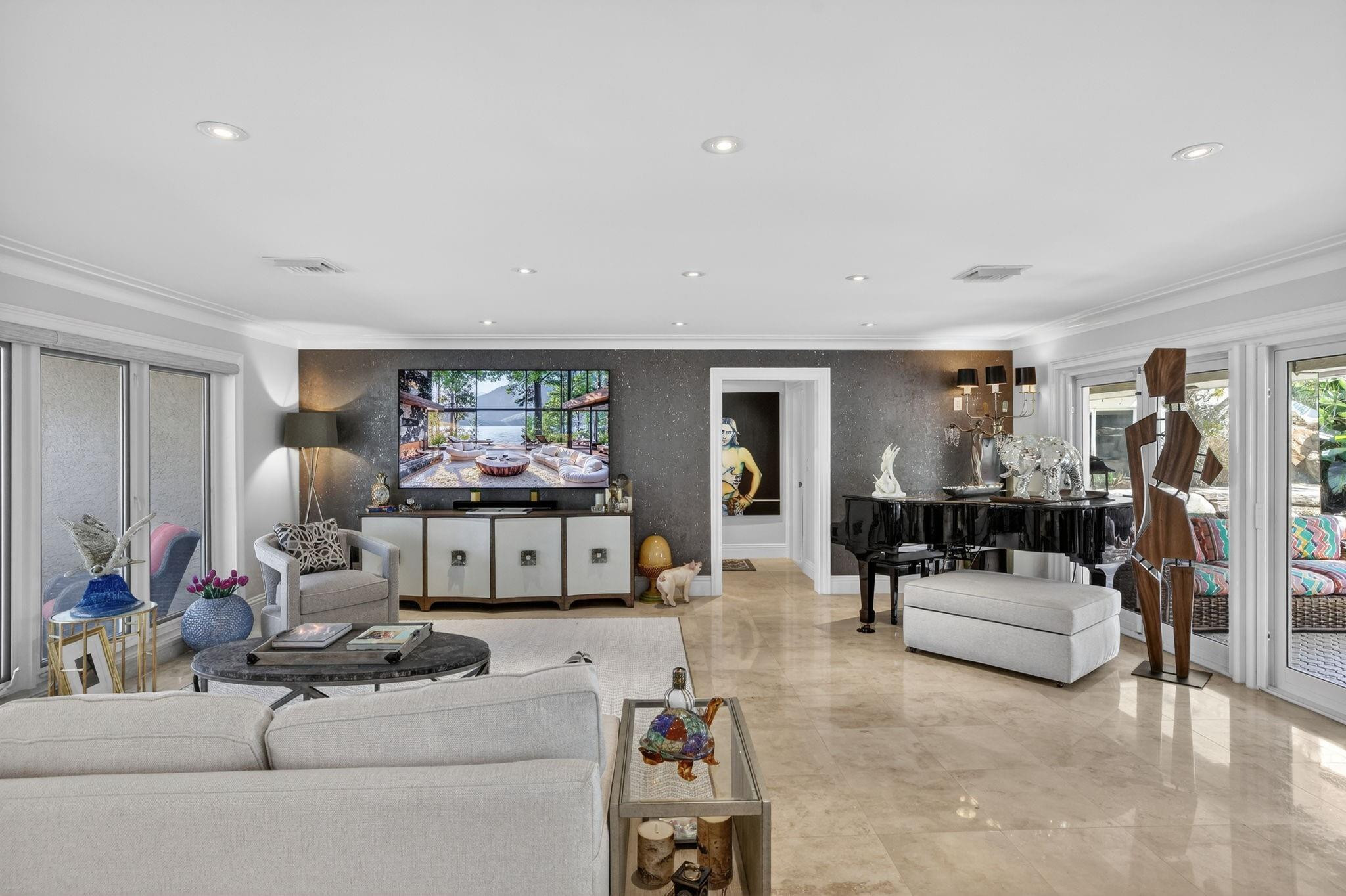 Fort Lauderdale, Florida, 33308, United States, 4 Bedrooms Bedrooms, ,4 BathroomsBathrooms,Residential,For Sale,2019357