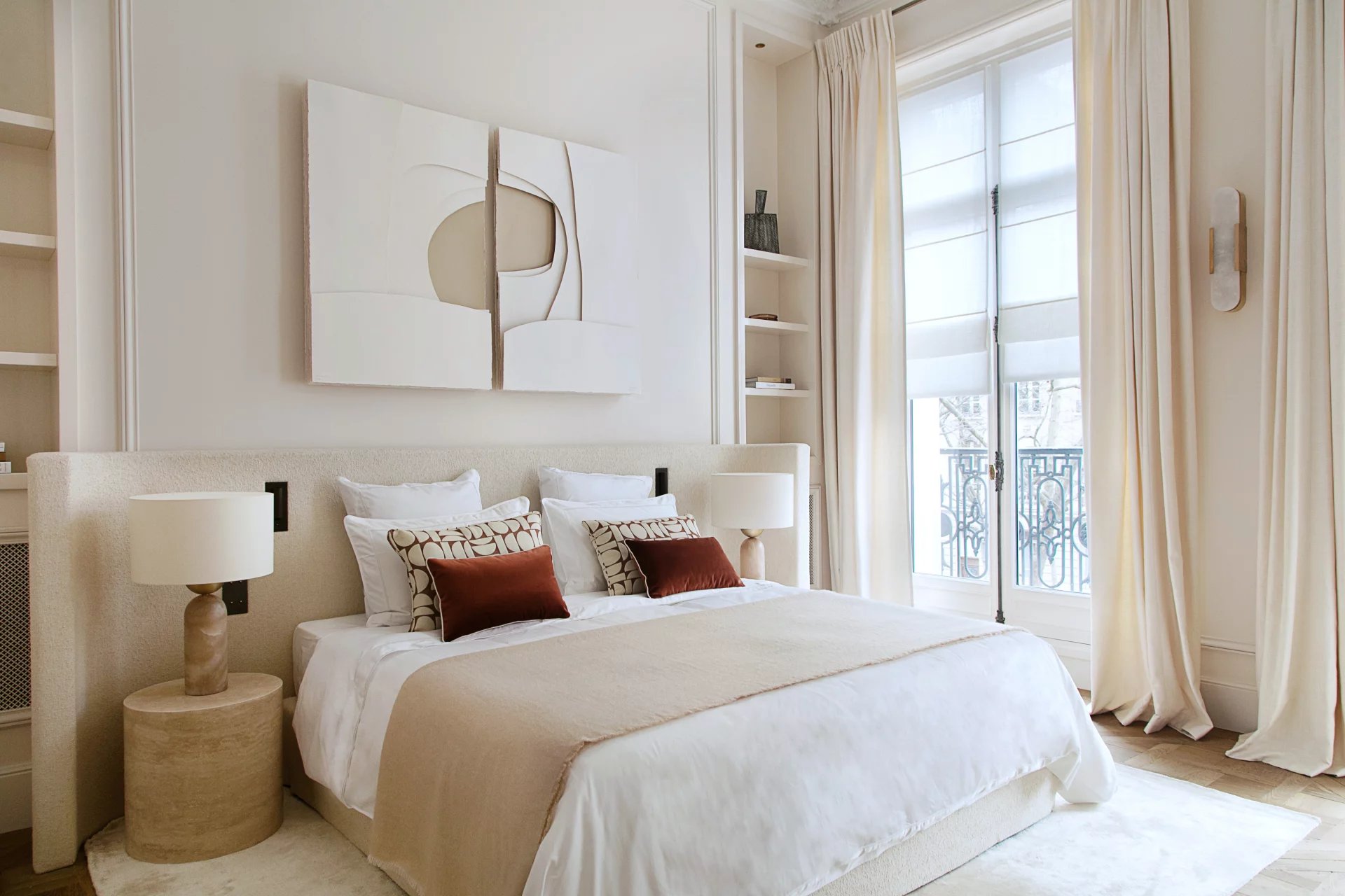 Paris 8th, Île-de-France, 75008, FR, 3 Bedrooms Bedrooms, ,3 BathroomsBathrooms,Residential,For Sale,1491414
