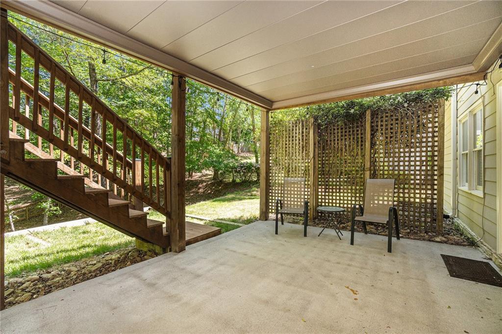 Canton, Georgia, 30114, United States, 6 Bedrooms Bedrooms, ,4 BathroomsBathrooms,Residential,For Sale,1880386