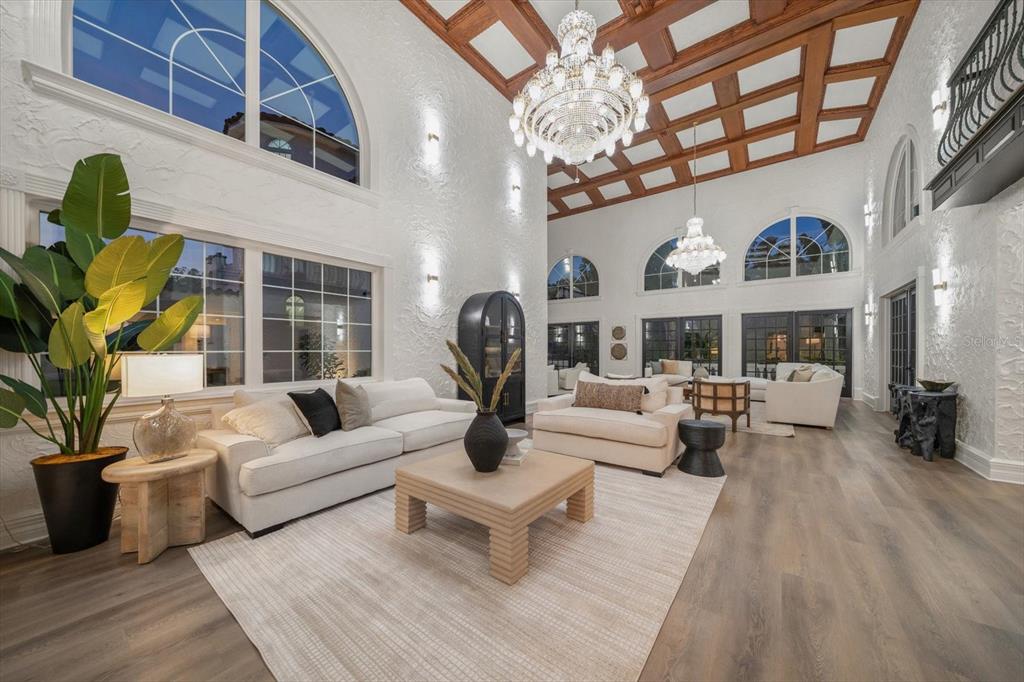 St Petersburg, Florida, 33707, United States, 5 Bedrooms Bedrooms, ,9 BathroomsBathrooms,Residential,For Sale,2000985