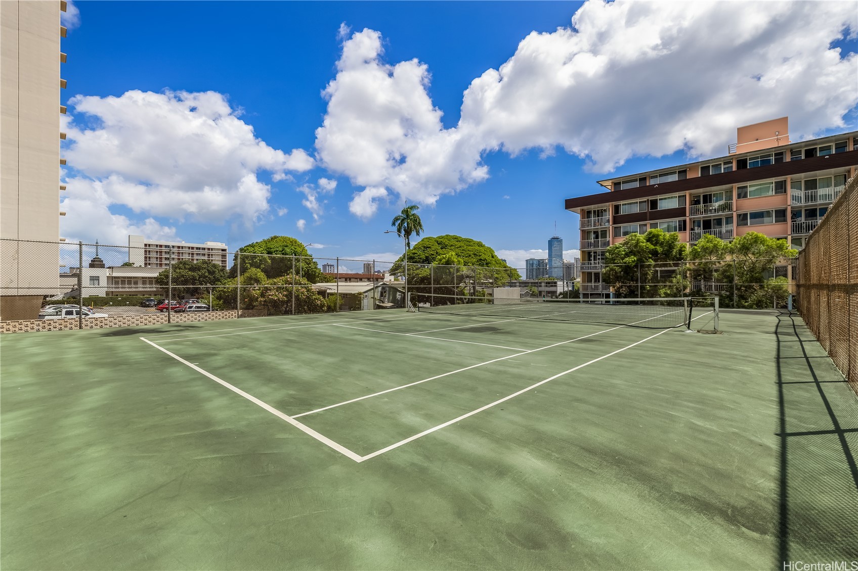 Honolulu, Hawaii, 96826, United States, 3 Bedrooms Bedrooms, ,3 BathroomsBathrooms,Residential,For Sale,1934330