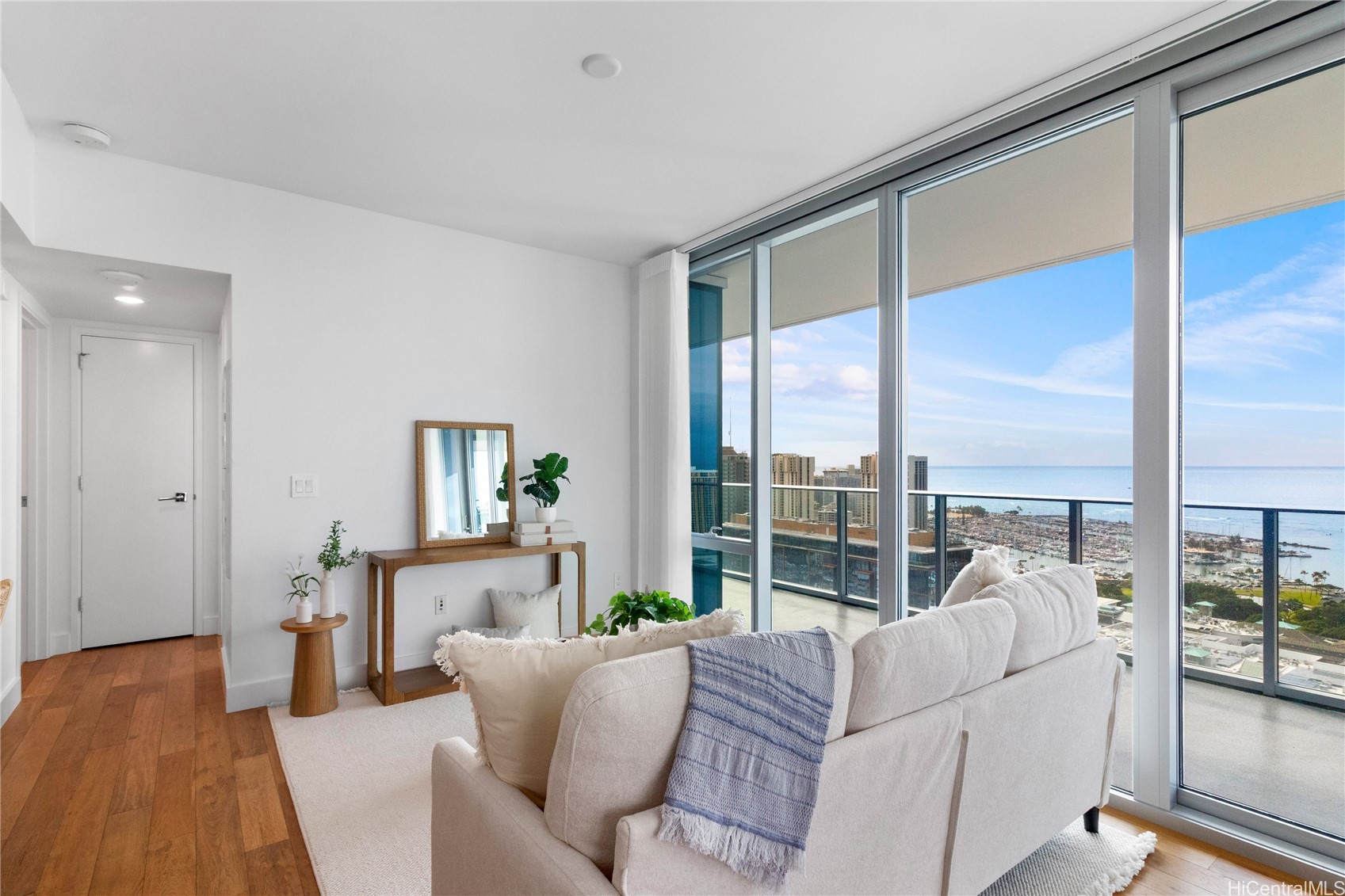 Keeaumoku St, Honolulu, HI 96814 #1