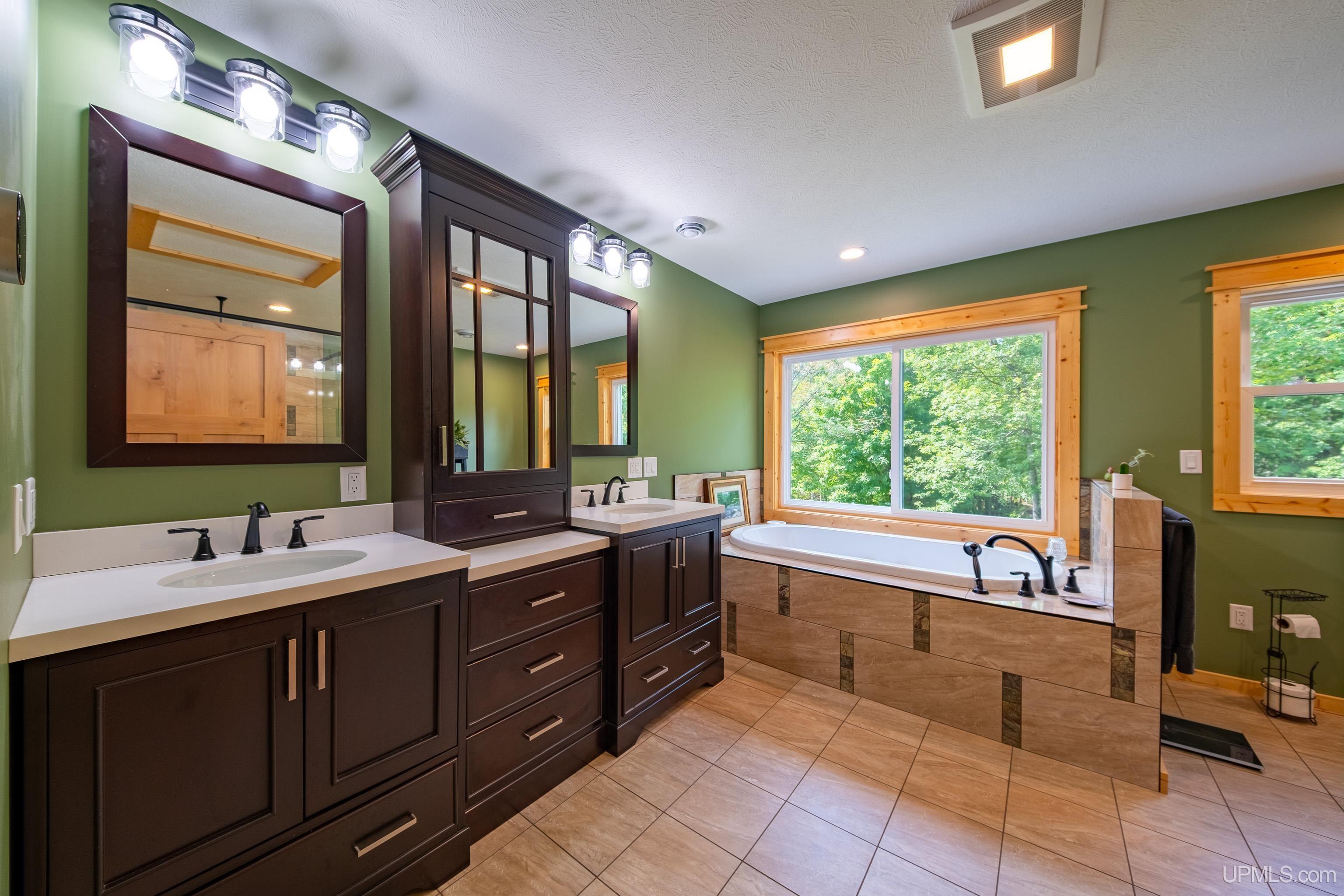 Ishpeming, Michigan, 49849-9792, United States, 5 Bedrooms Bedrooms, ,3 BathroomsBathrooms,Residential,For Sale,1795104