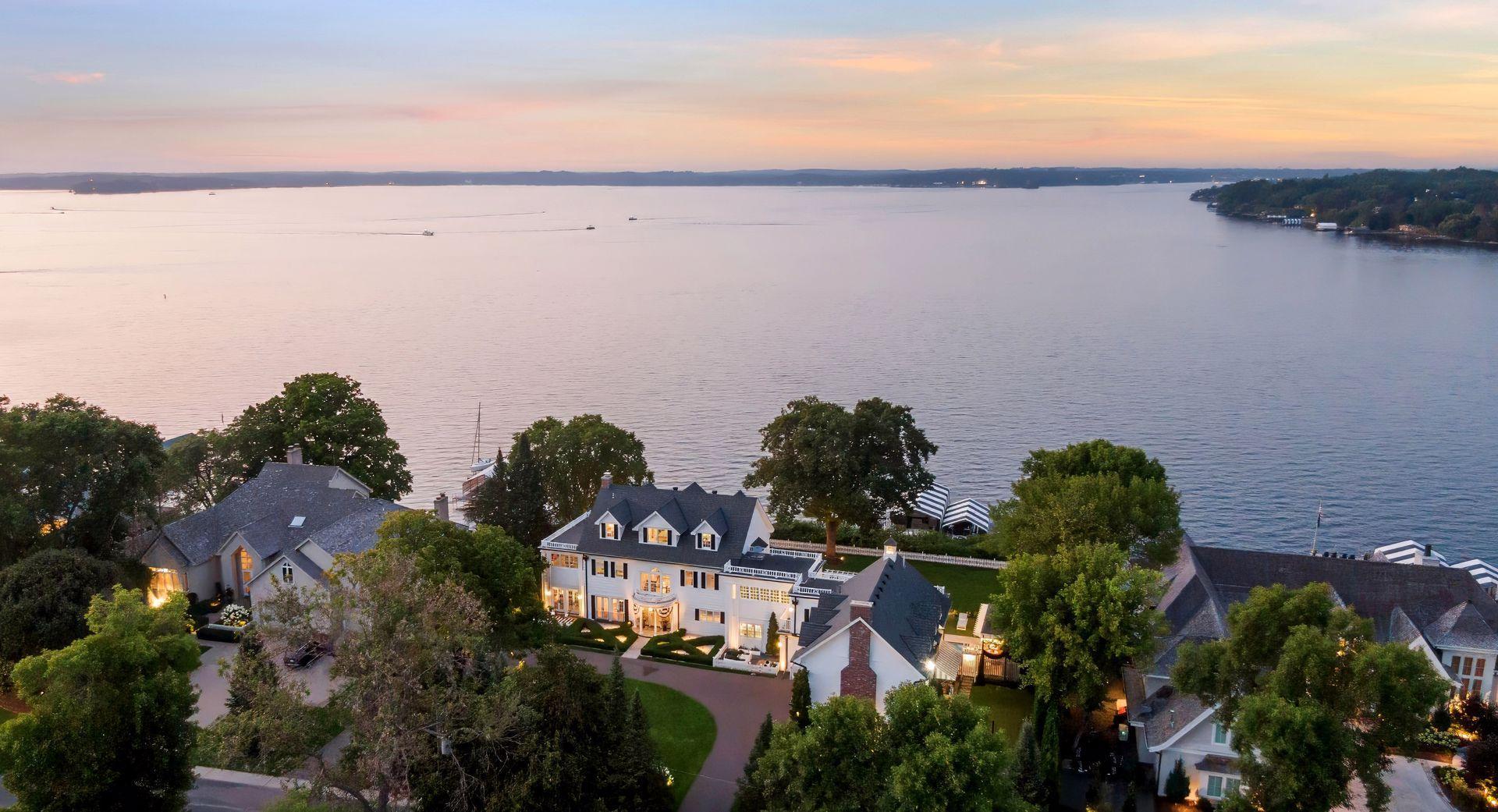 Deephaven, Minnesota, 55331, United States, 5 Bedrooms Bedrooms, ,5 BathroomsBathrooms,Residential,For Sale,1876479