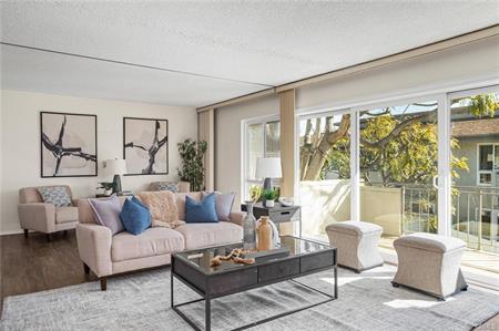 Torrance, California, 90503, United States, 1 Bedroom Bedrooms, ,1 BathroomBathrooms,Residential,For Sale,1914244