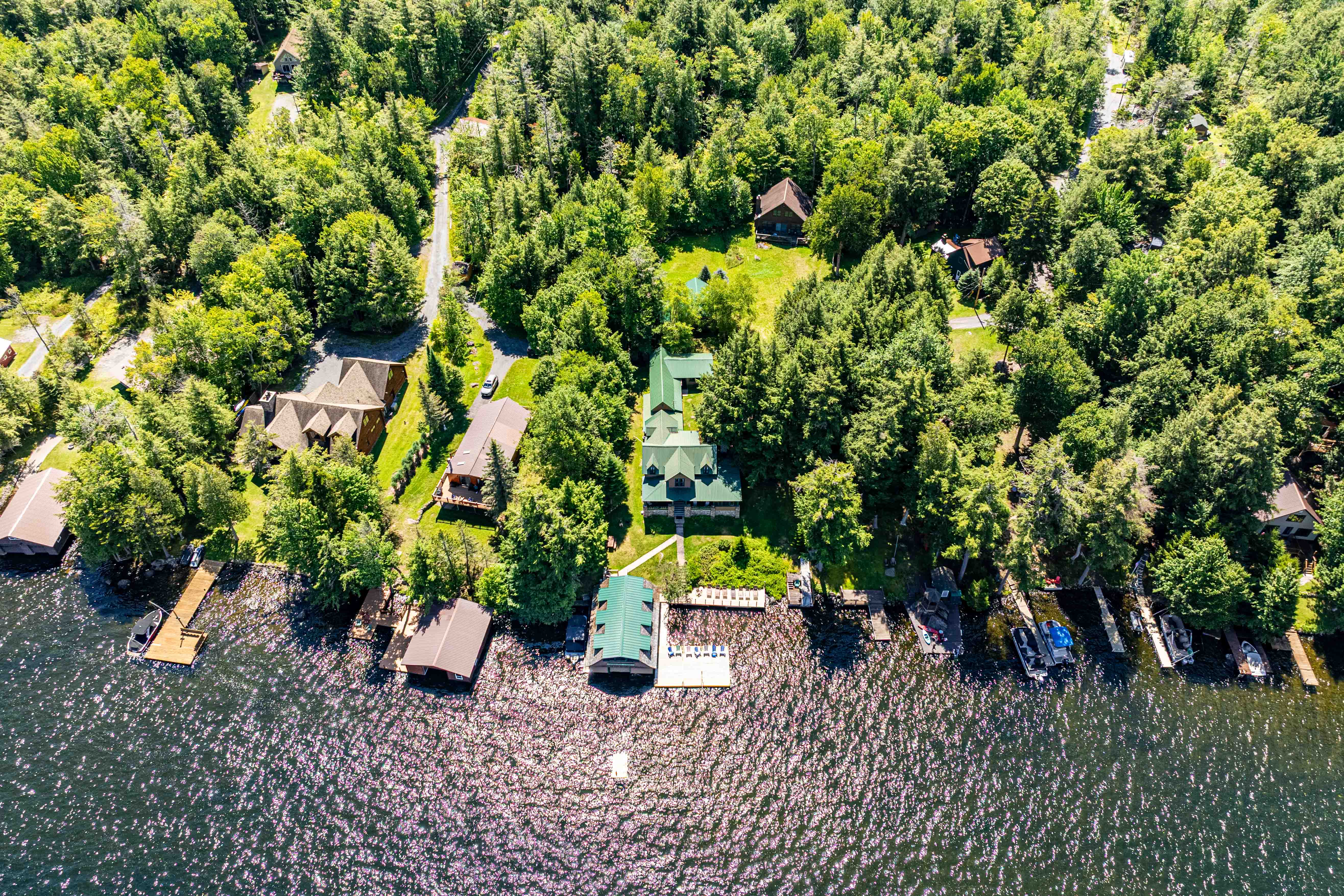  Historic Ramblers Lodge on Fourth Lake - 物件實景