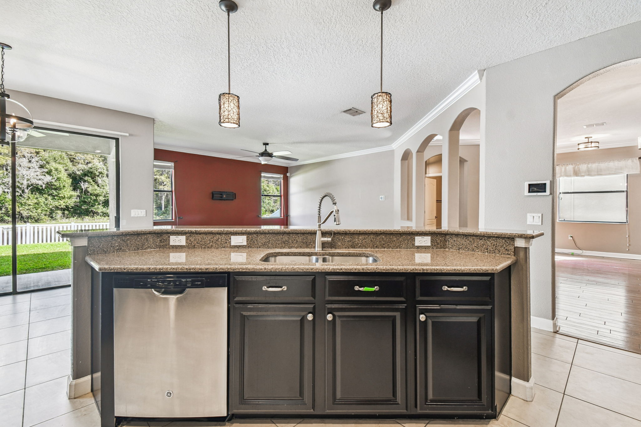 New Port Richey, Florida, 34655, United States, 6 Bedrooms Bedrooms, ,4 BathroomsBathrooms,Residential,For Sale,1980137