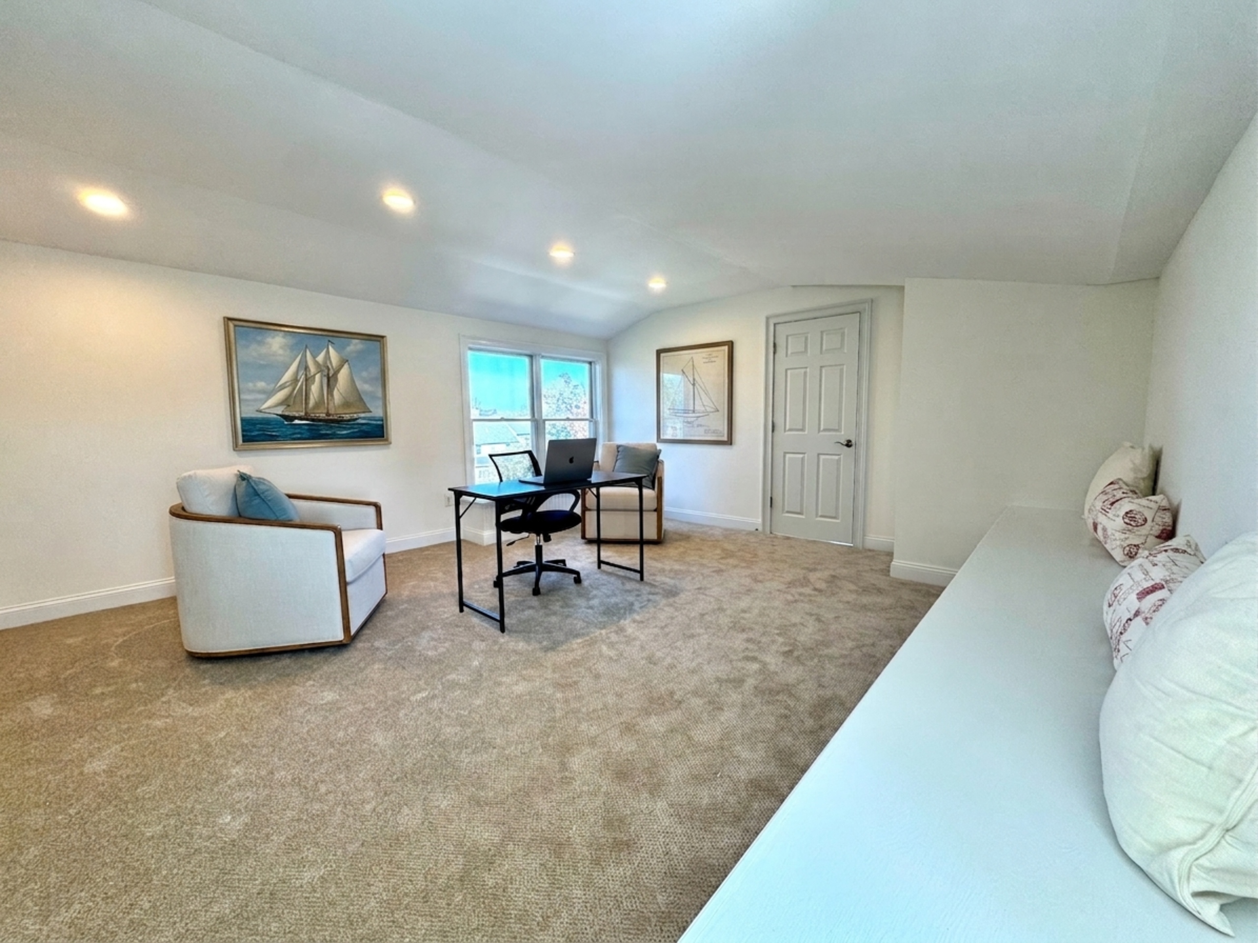  64 Webster Point Road - 物件實景