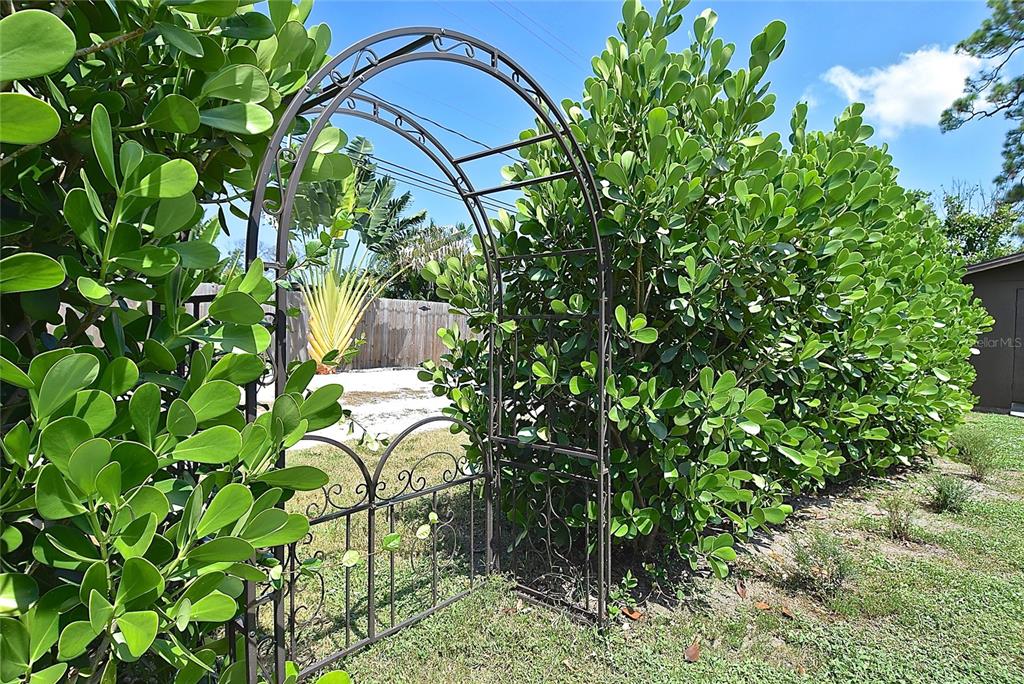Venice, Florida, 34285, United States, 5 Bedrooms Bedrooms, ,4 BathroomsBathrooms,Residential,For Sale,1907597