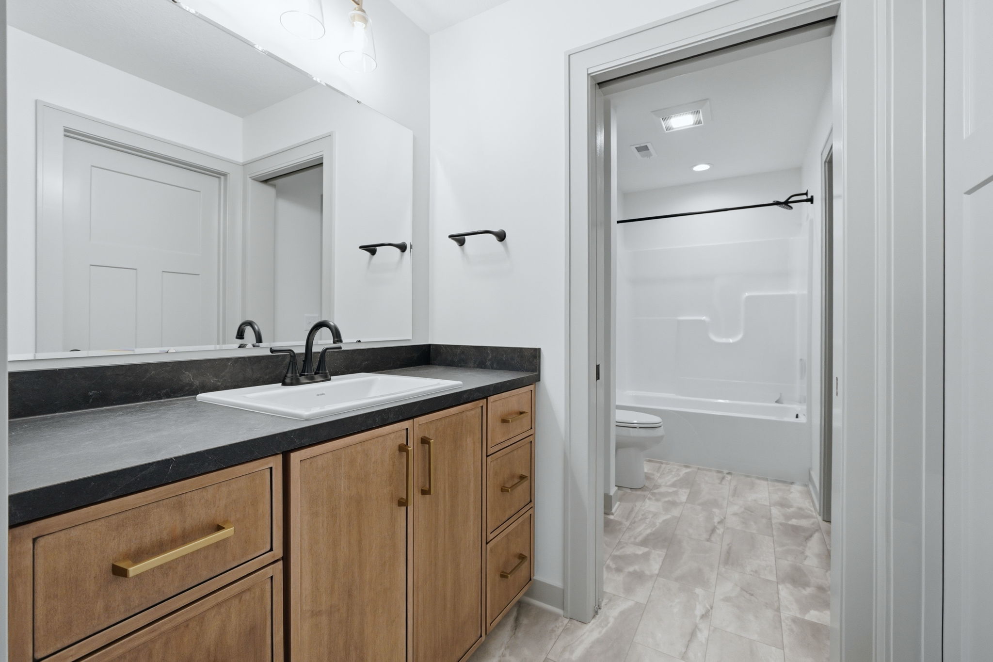  Like New Fort Wayne 4 Bedroom Home on Cul-de-Sac - 物件實景