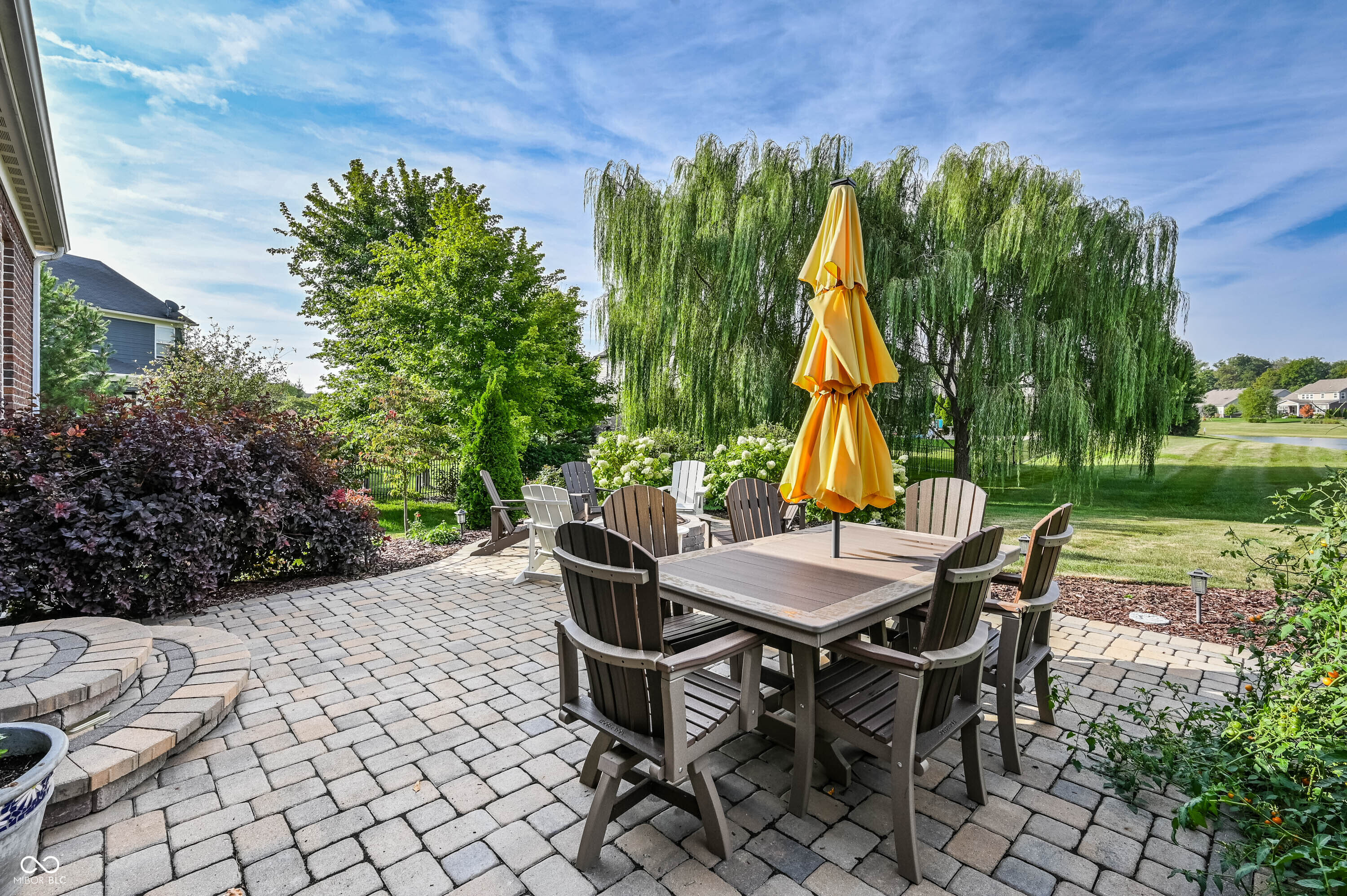 Zionsville, Indiana, 46077, United States, 4 Bedrooms Bedrooms, ,4 BathroomsBathrooms,Residential,For Sale,1942762