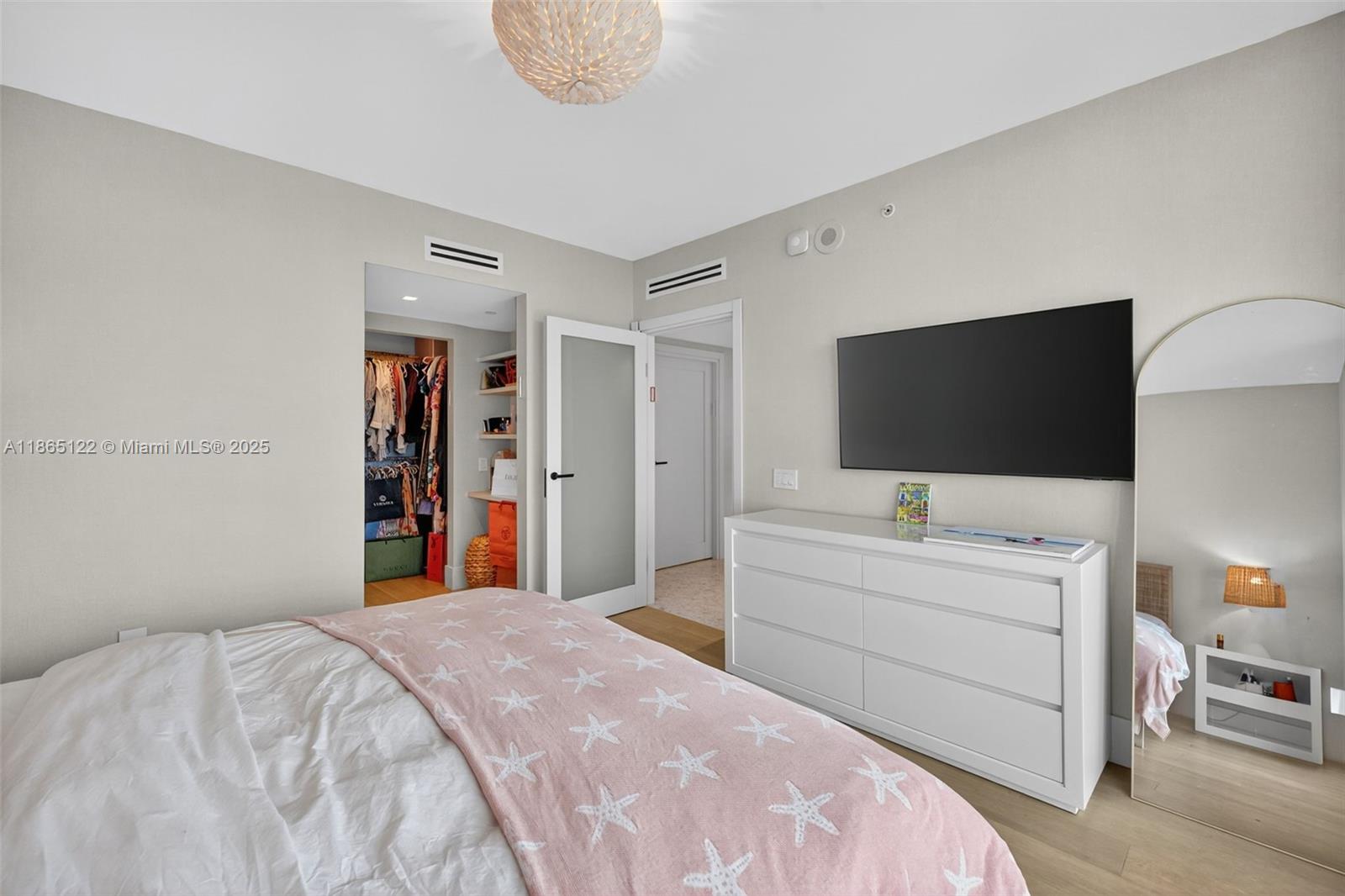 Aventura, Florida, 33160, United States, 3 Bedrooms Bedrooms, ,4 BathroomsBathrooms,Residential,For Sale,1942054