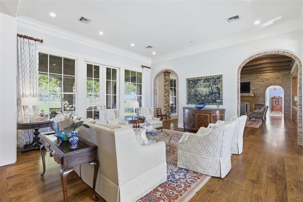 Lake Charles, Louisiana, 70605, United States, 4 Bedrooms Bedrooms, ,6 BathroomsBathrooms,Residential,For Sale,2032229