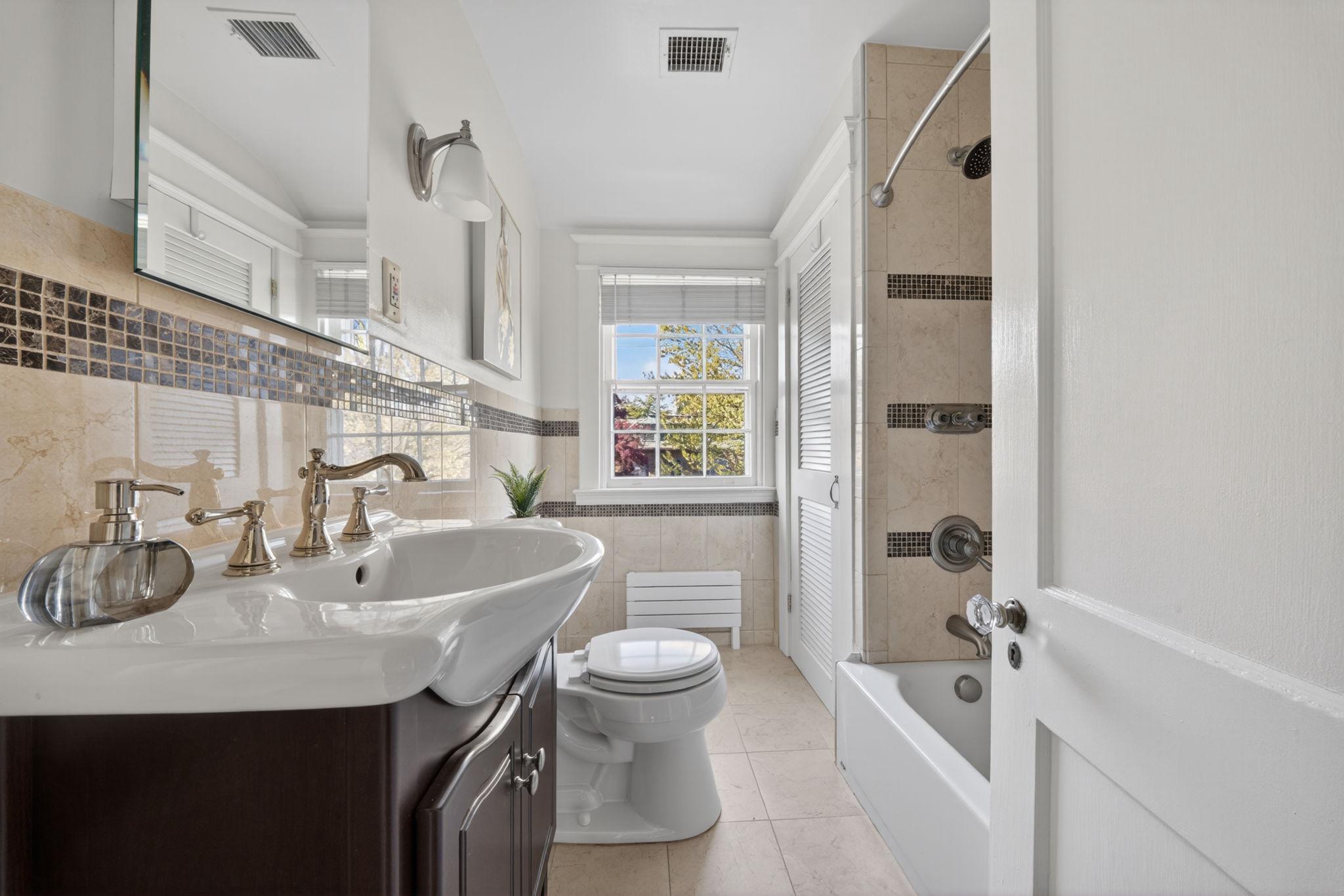  3804 Kanawha Street NW, Washington, DC, 20015 - 物件實景