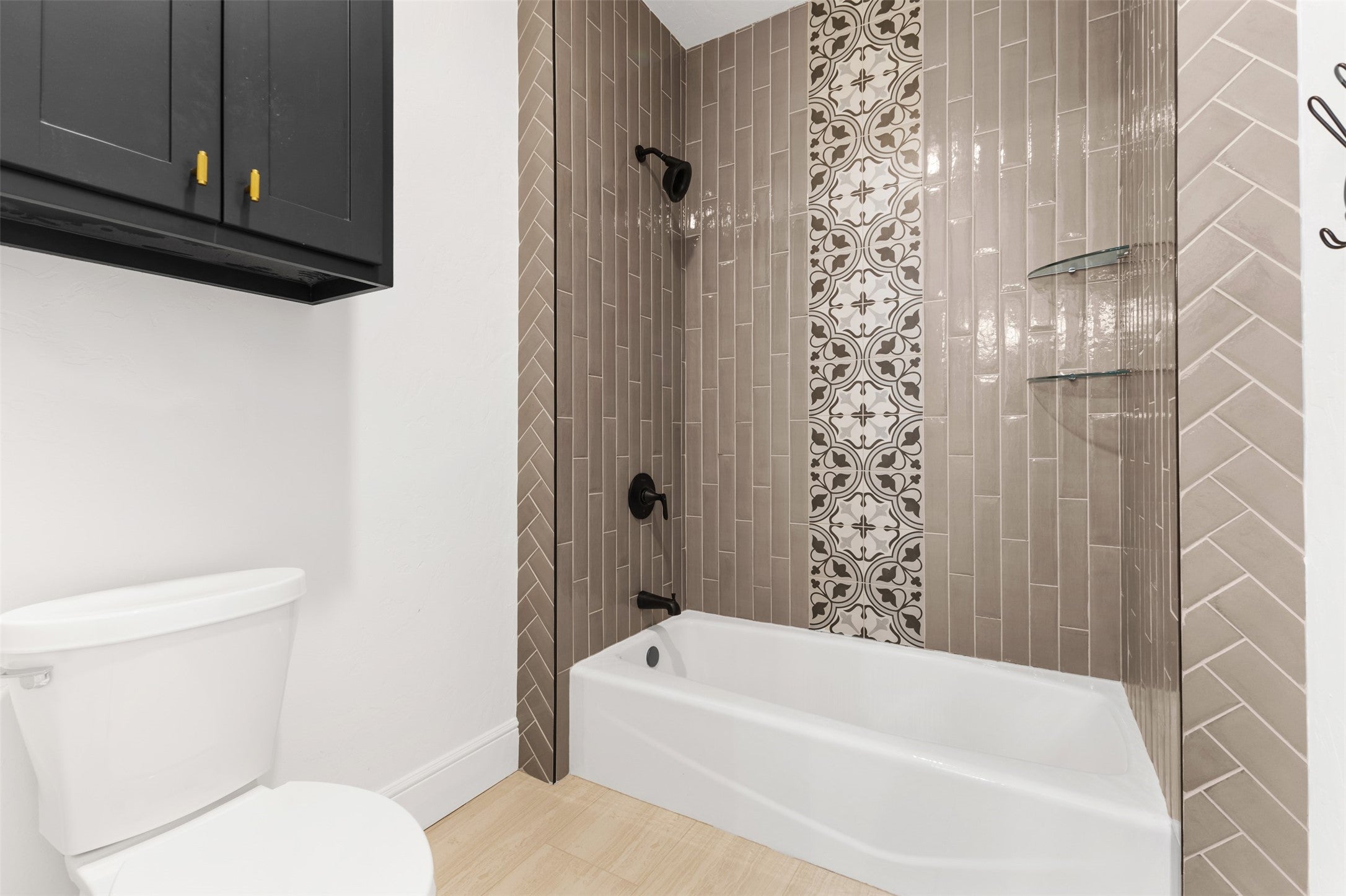 Sulphur Springs, Texas, 75482, United States, 4 Bedrooms Bedrooms, ,4 BathroomsBathrooms,Residential,For Sale,1990973