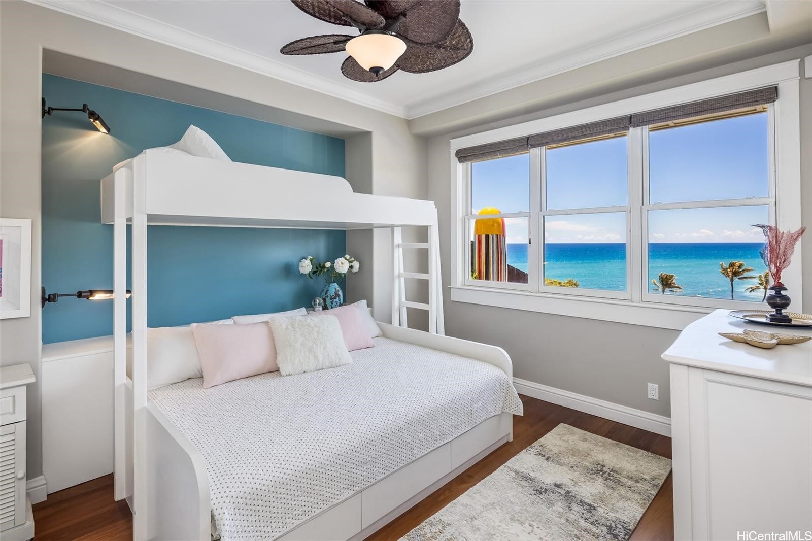 Honolulu, Hawaii, 96816, United States, 5 Bedrooms Bedrooms, ,6 BathroomsBathrooms,Residential,For Sale,1753214
