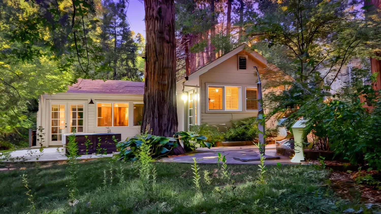 Nevada City, California, 95959, United States, 2 Bedrooms Bedrooms, ,2 BathroomsBathrooms,Residential,For Sale,1984222