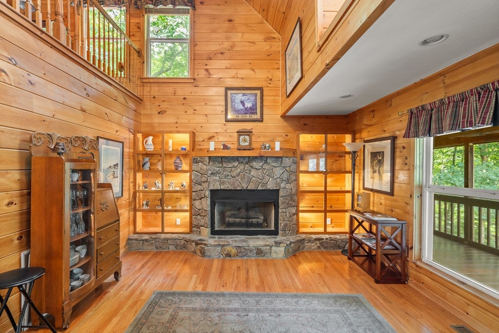 Morganton, Georgia, 30560, United States, 3 Bedrooms Bedrooms, ,3 BathroomsBathrooms,Residential,For Sale,1903694