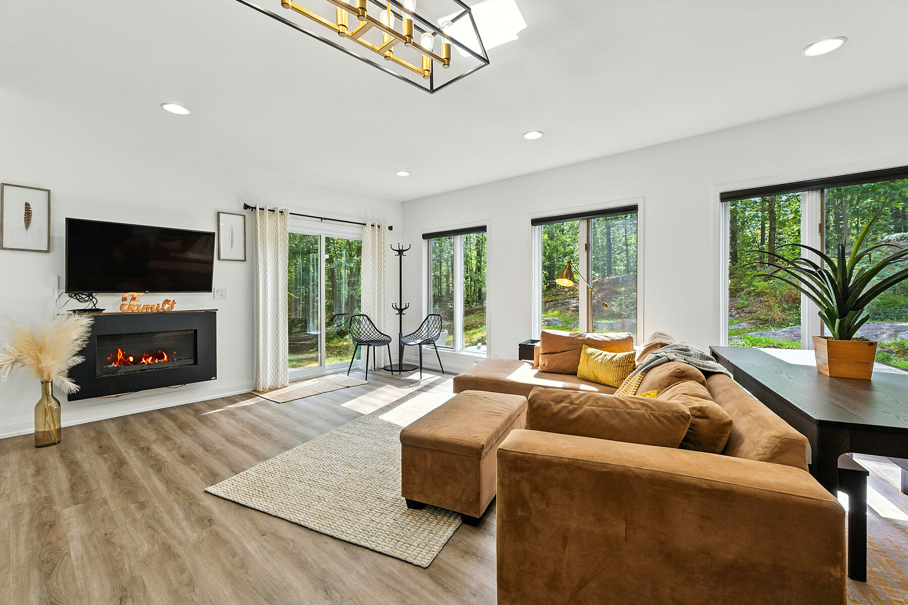  Beautifully Updated Home - 物件實景