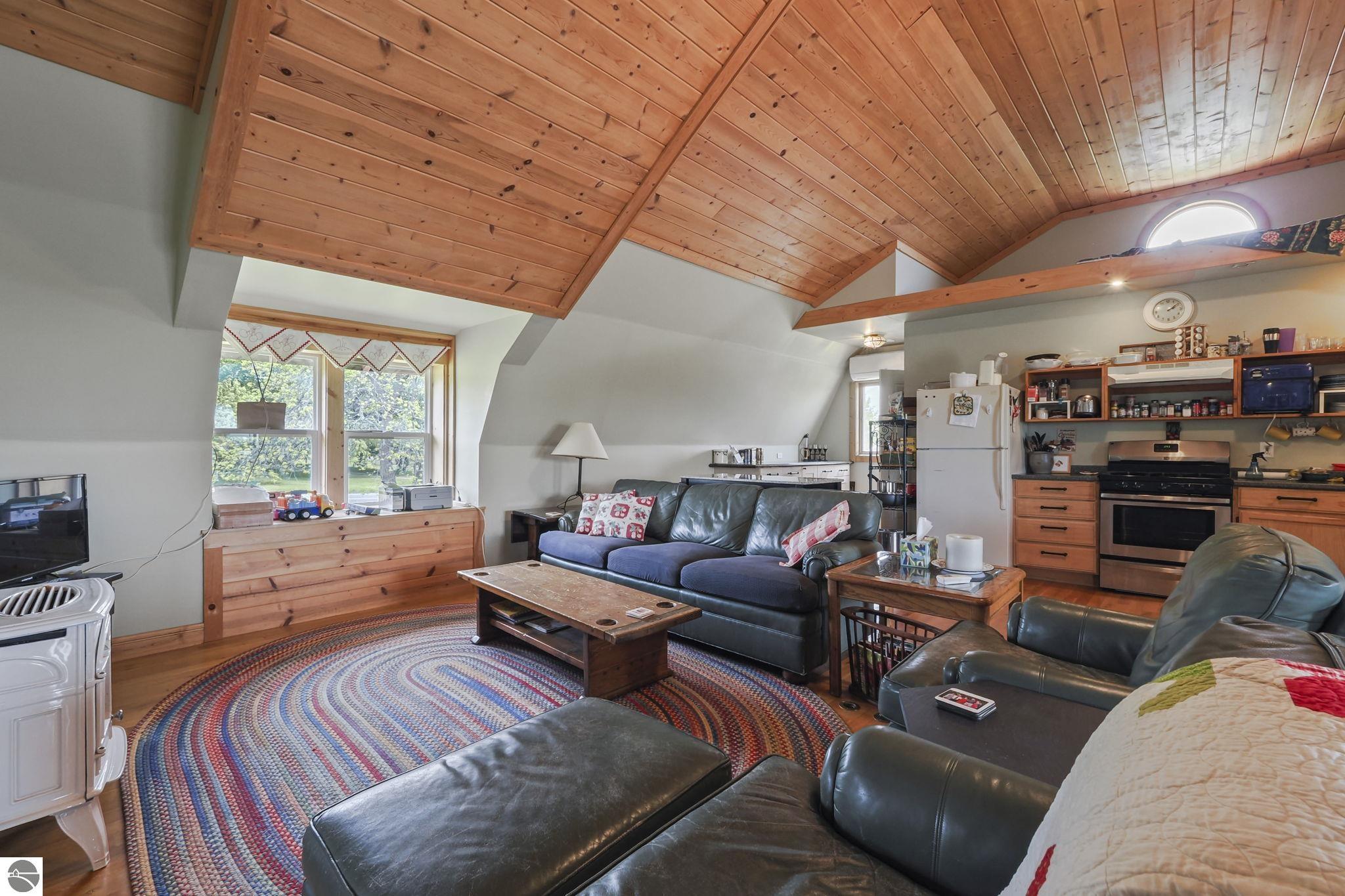 Traverse City, Michigan, 49686, United States, 3 Bedrooms Bedrooms, ,1 BathroomBathrooms,Residential,For Sale,1847565