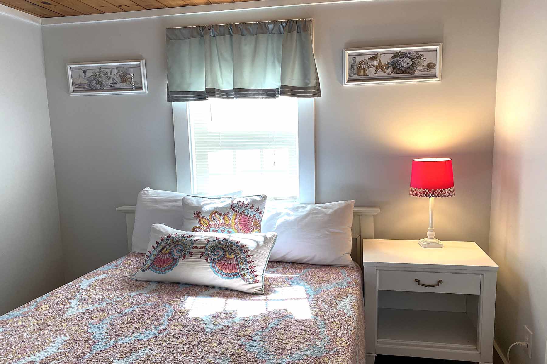  Single Family Maushop Cottage - 物件實景