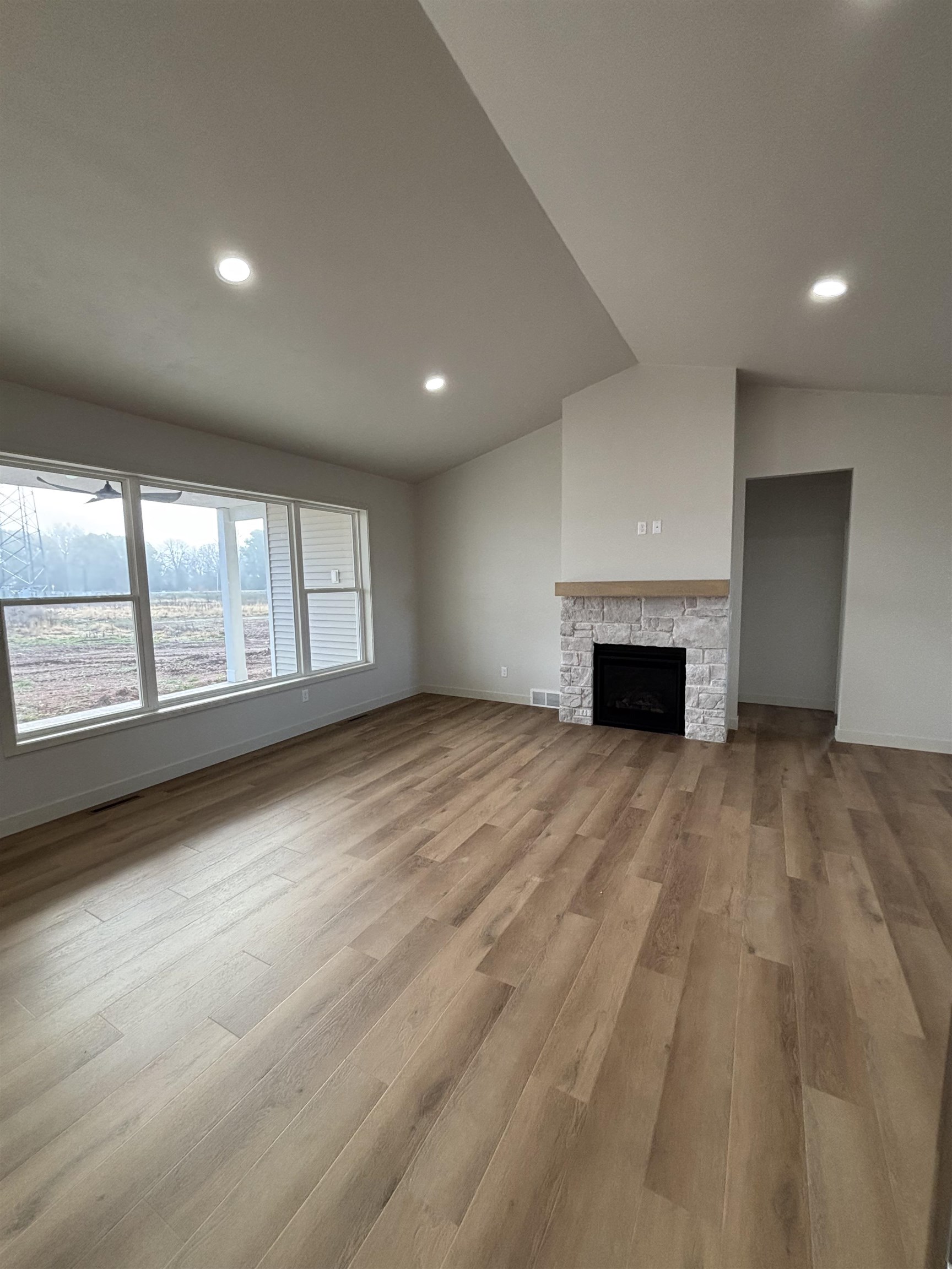 Menasha, Wisconsin, 54952, United States, 3 Bedrooms Bedrooms, ,2 BathroomsBathrooms,Residential,For Sale,1983684