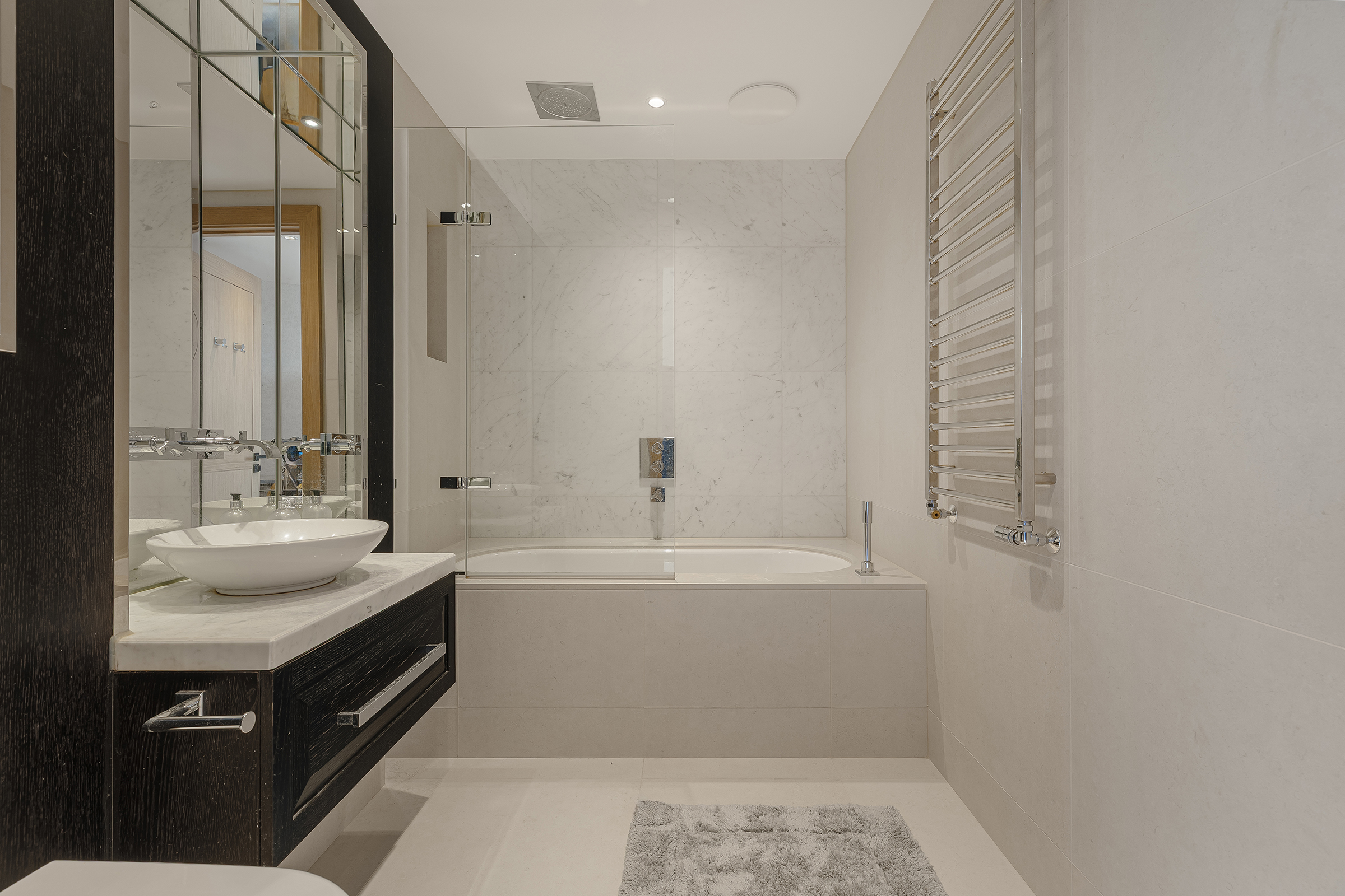  A Three-Bedroom Lateral Apartment at Cleland House - 物件實景