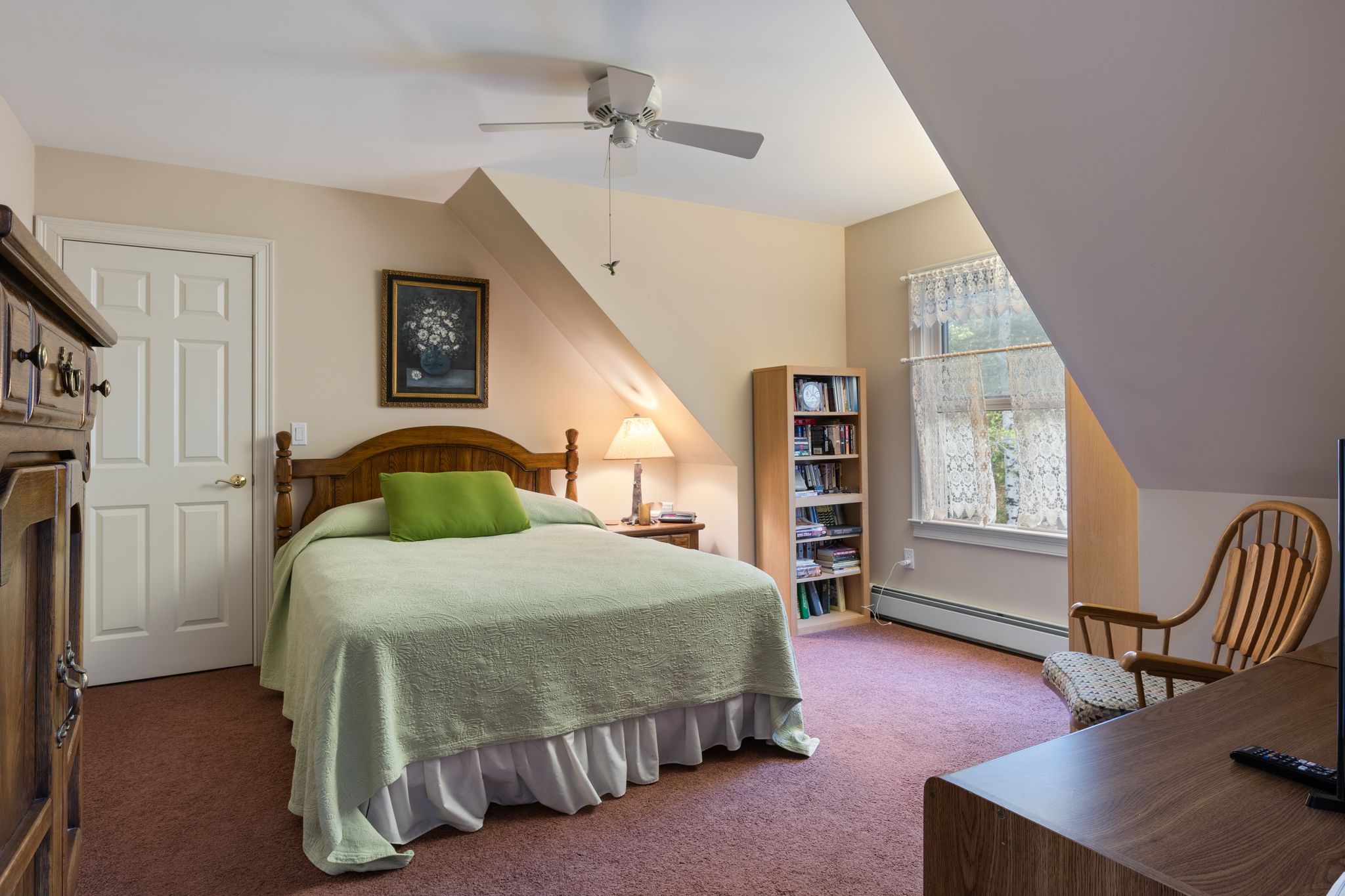 Eliot, Maine, 03903, United States, 3 Bedrooms Bedrooms, ,3 BathroomsBathrooms,Residential,For Sale,1921427