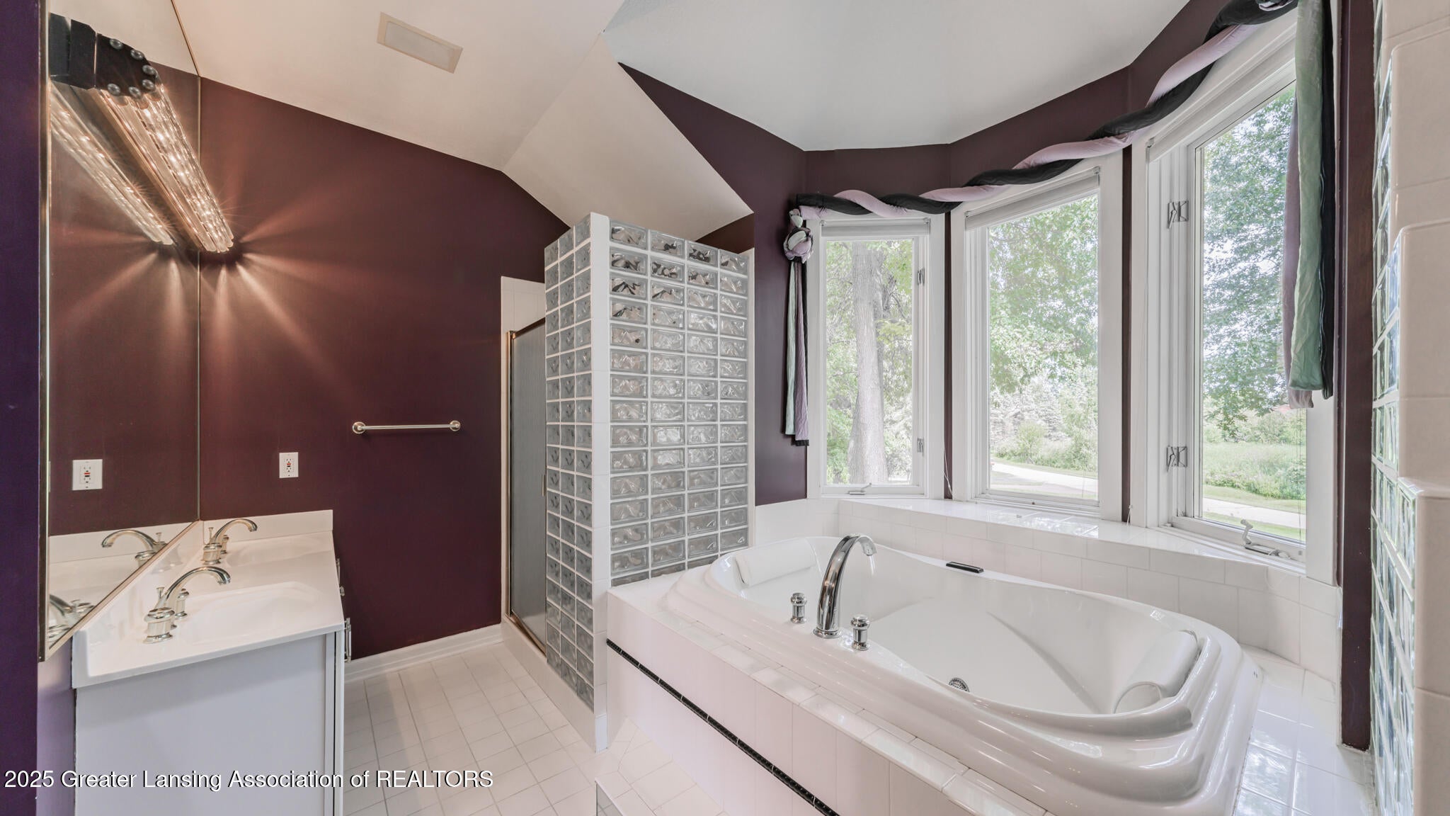 Laingsburg, Michigan, 48848, United States, 5 Bedrooms Bedrooms, ,6 BathroomsBathrooms,Residential,For Sale,1906782