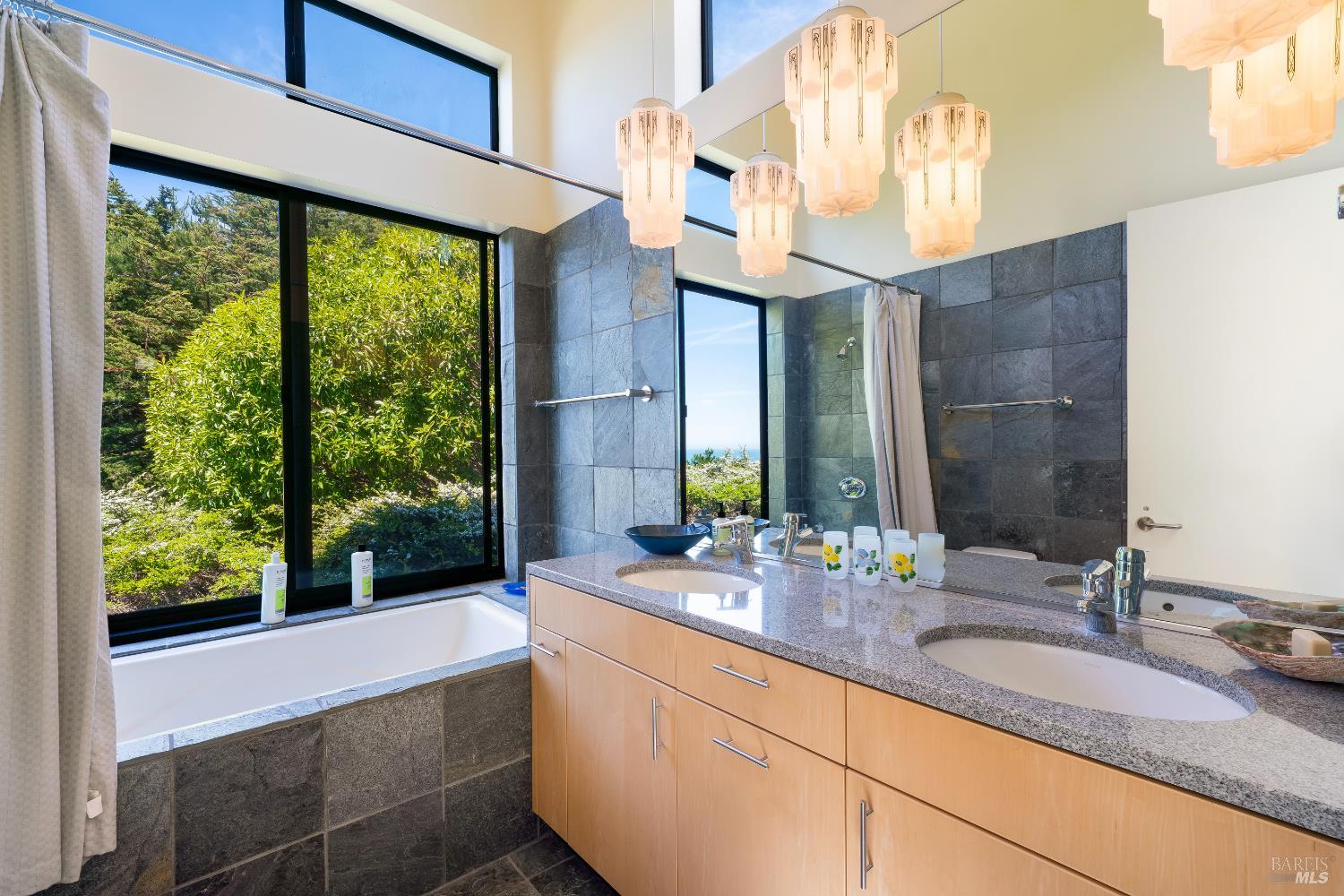 Elk, California, 95432, United States, 4 Bedrooms Bedrooms, ,4 BathroomsBathrooms,Residential,For Sale,1993215